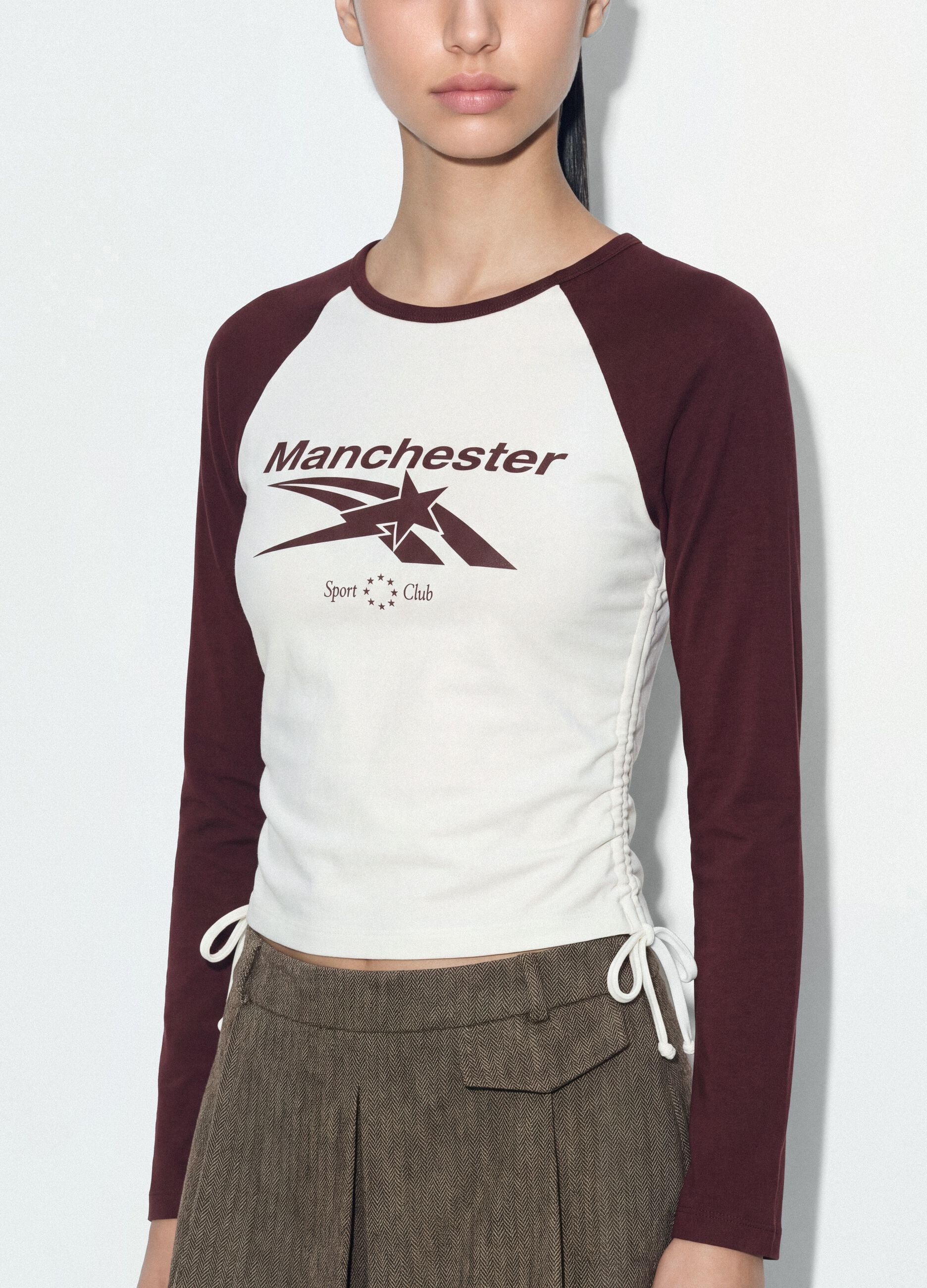 T-shirt bianca in cotone elasticizzato girocollo