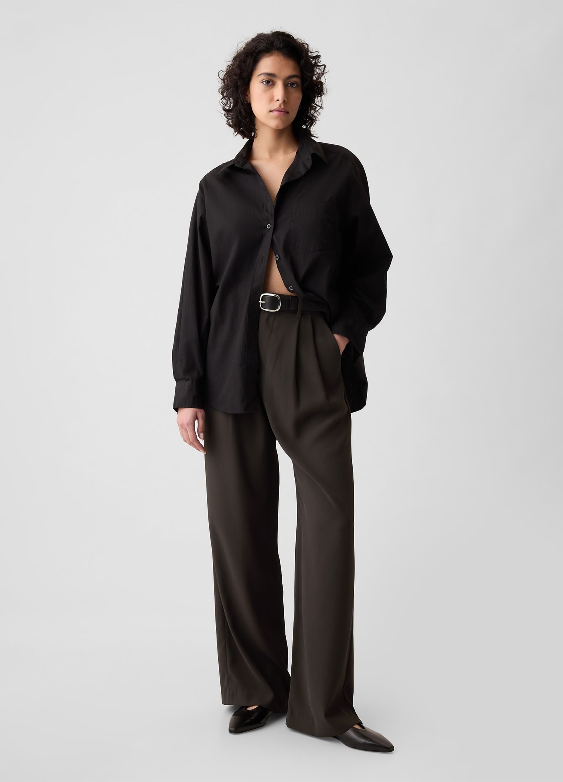 Wide leg trousers with darts