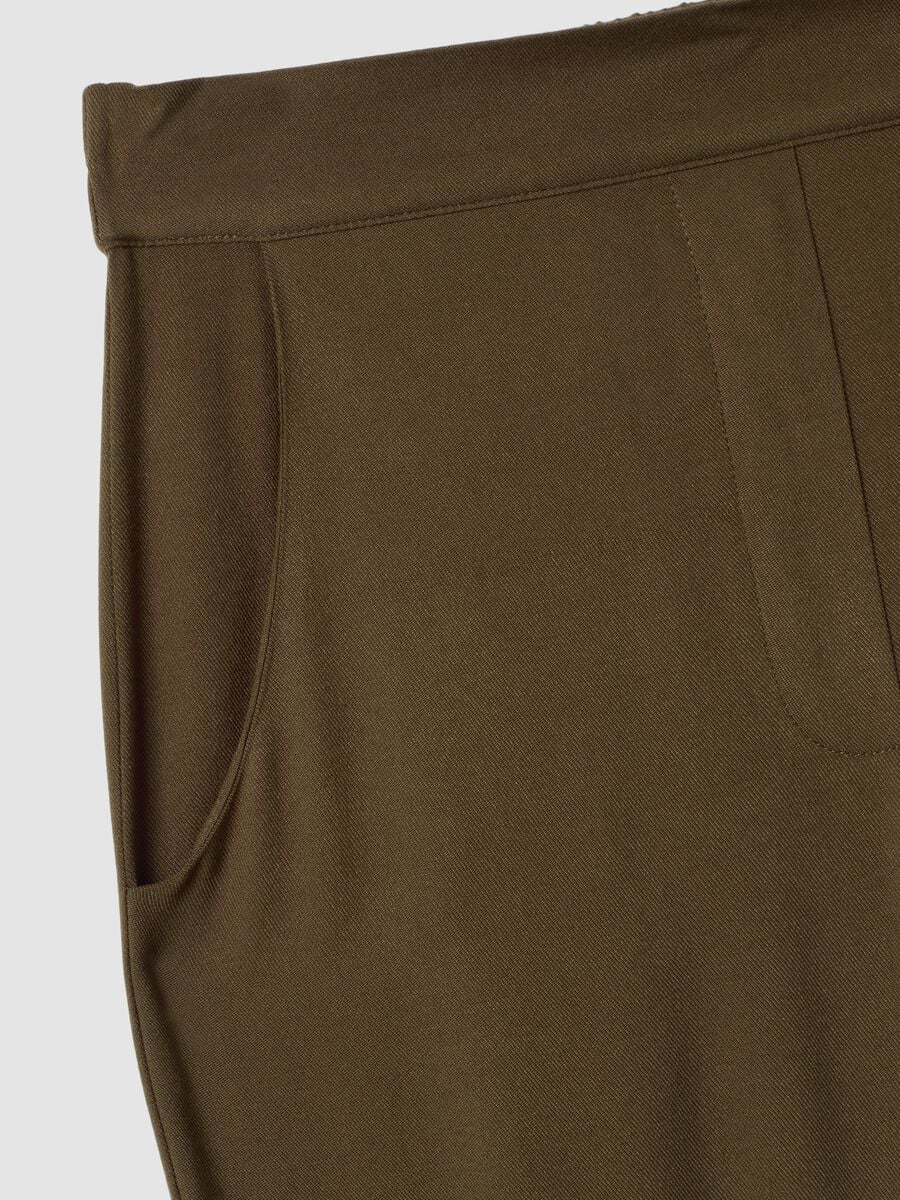 Pantaloni verdi in pura viscosa con fondo elasticizzato regular fit_6