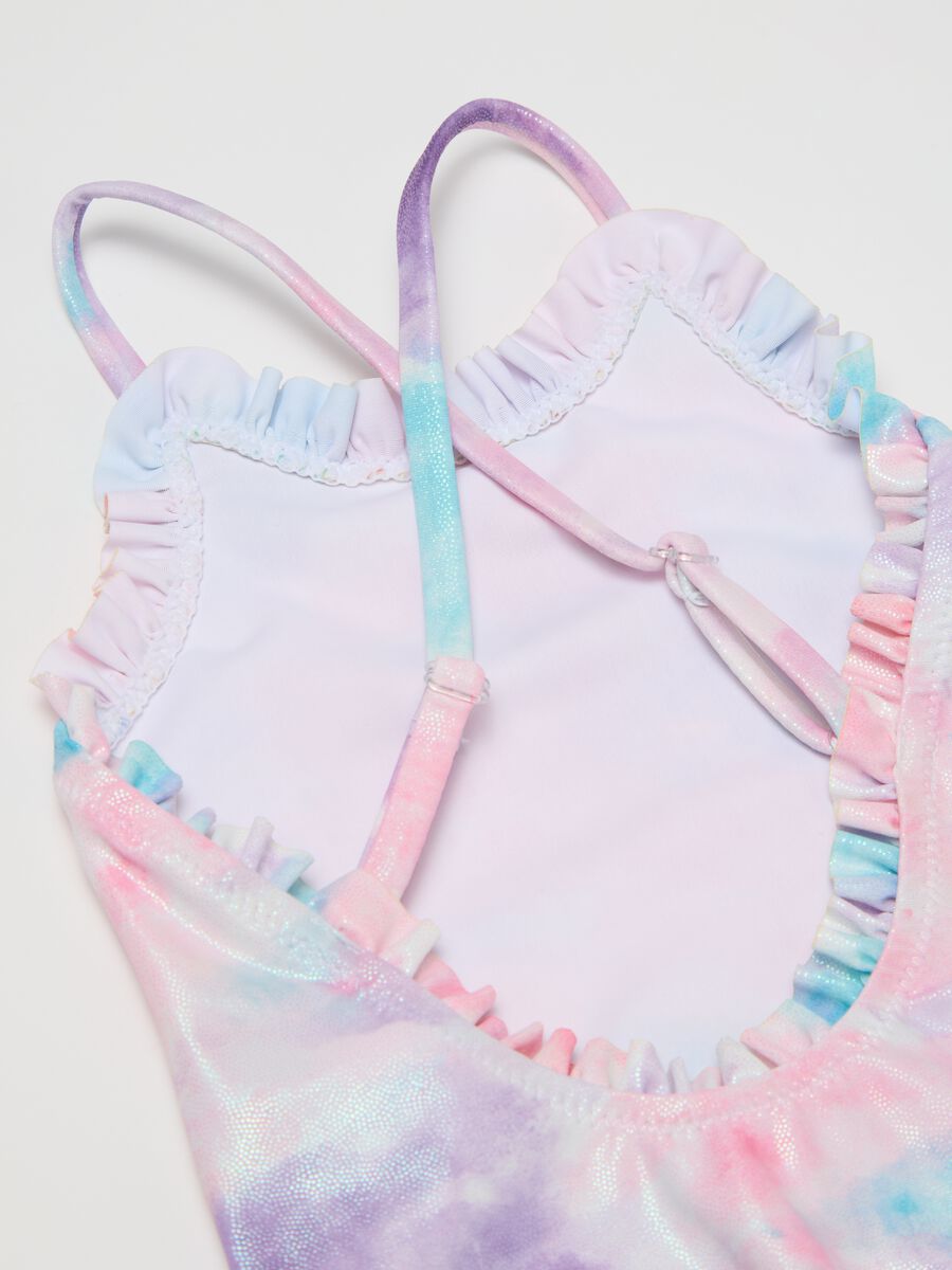 Costume intero da bambina in misto elasticizzato multicolor con volant decorativi_2