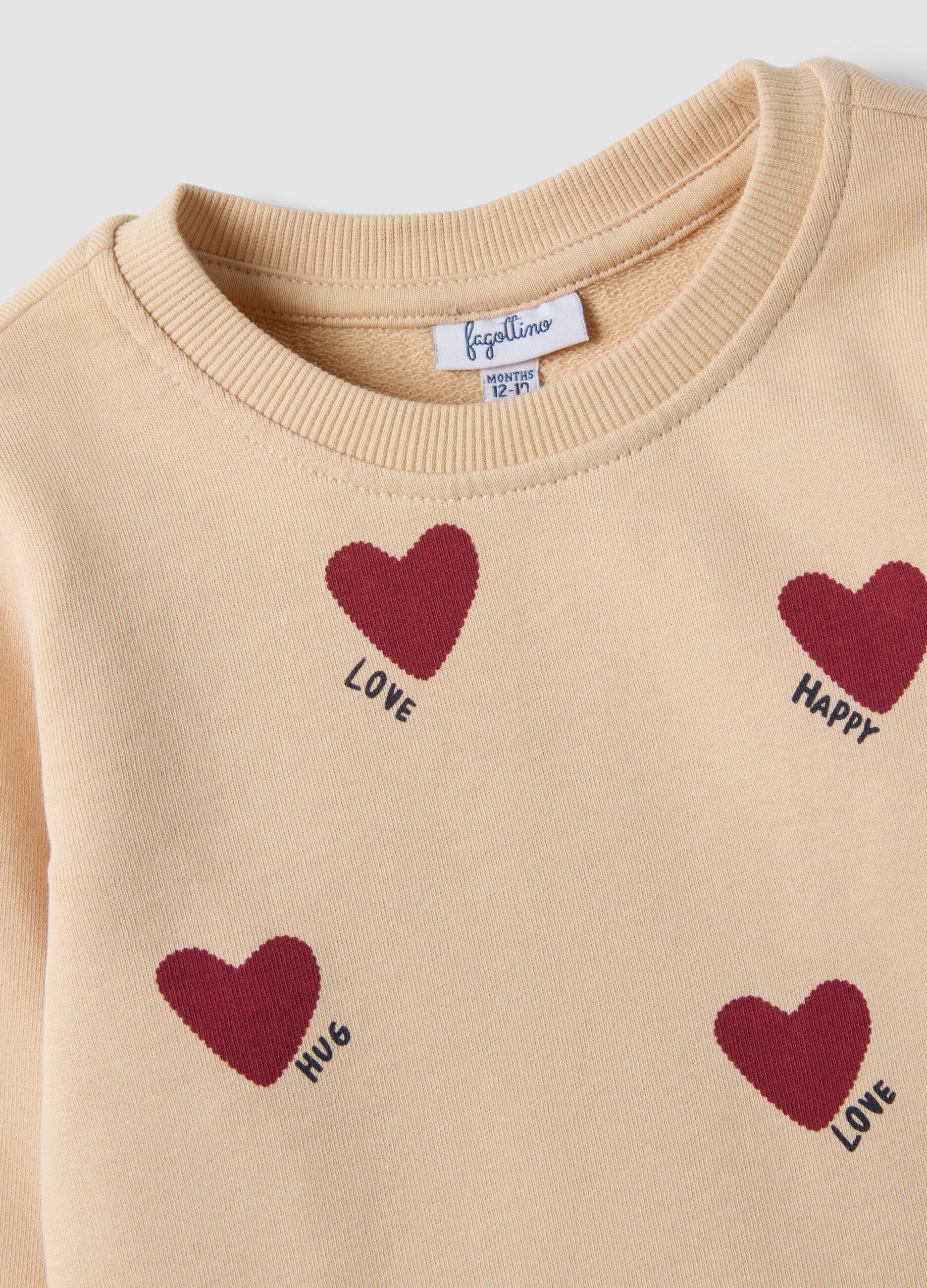 Felpa beige in puro cotone a girocollo e con stampa cuori per bimba