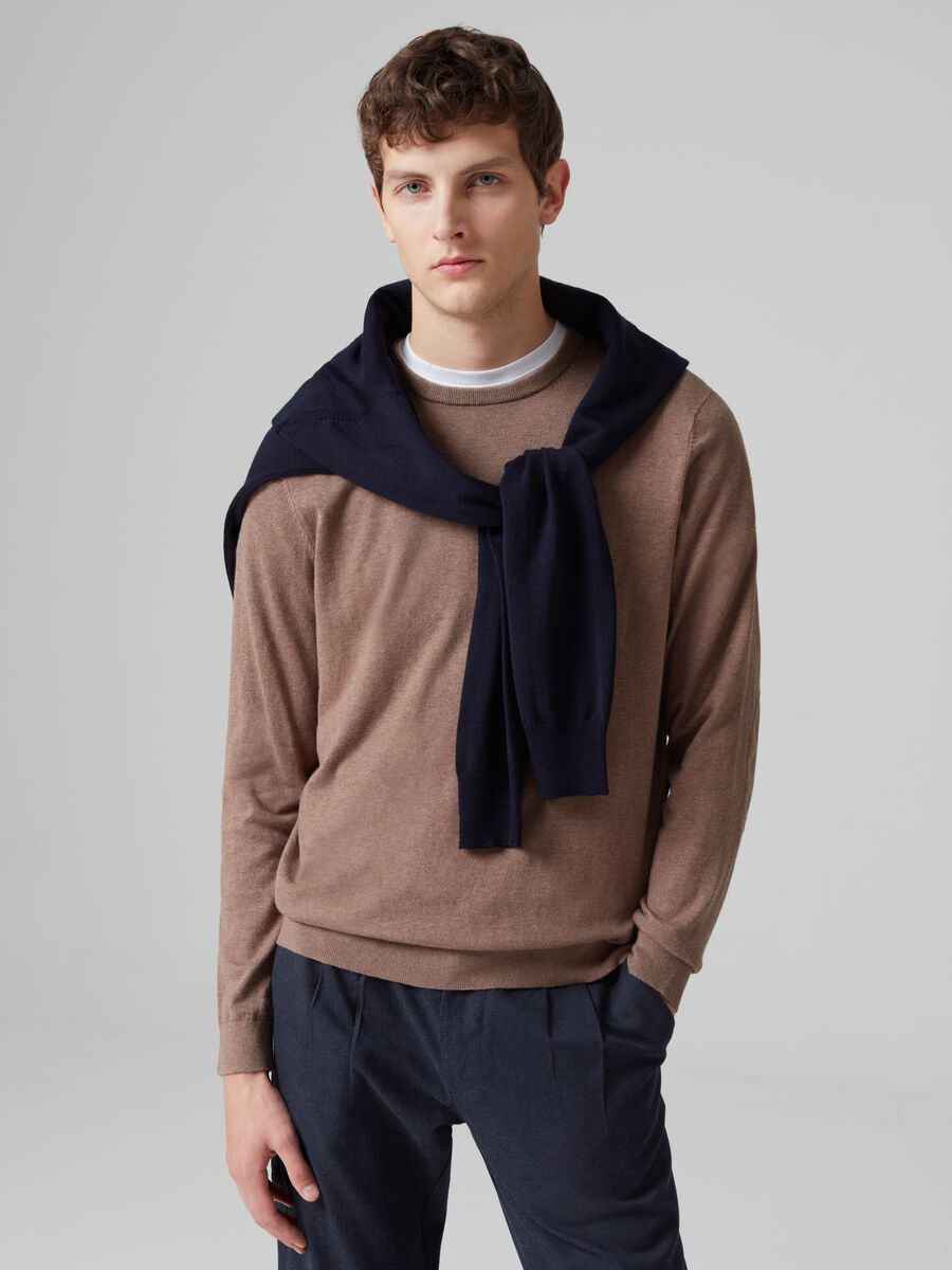 Pullover in cotone seta e cashmere con toppe_0