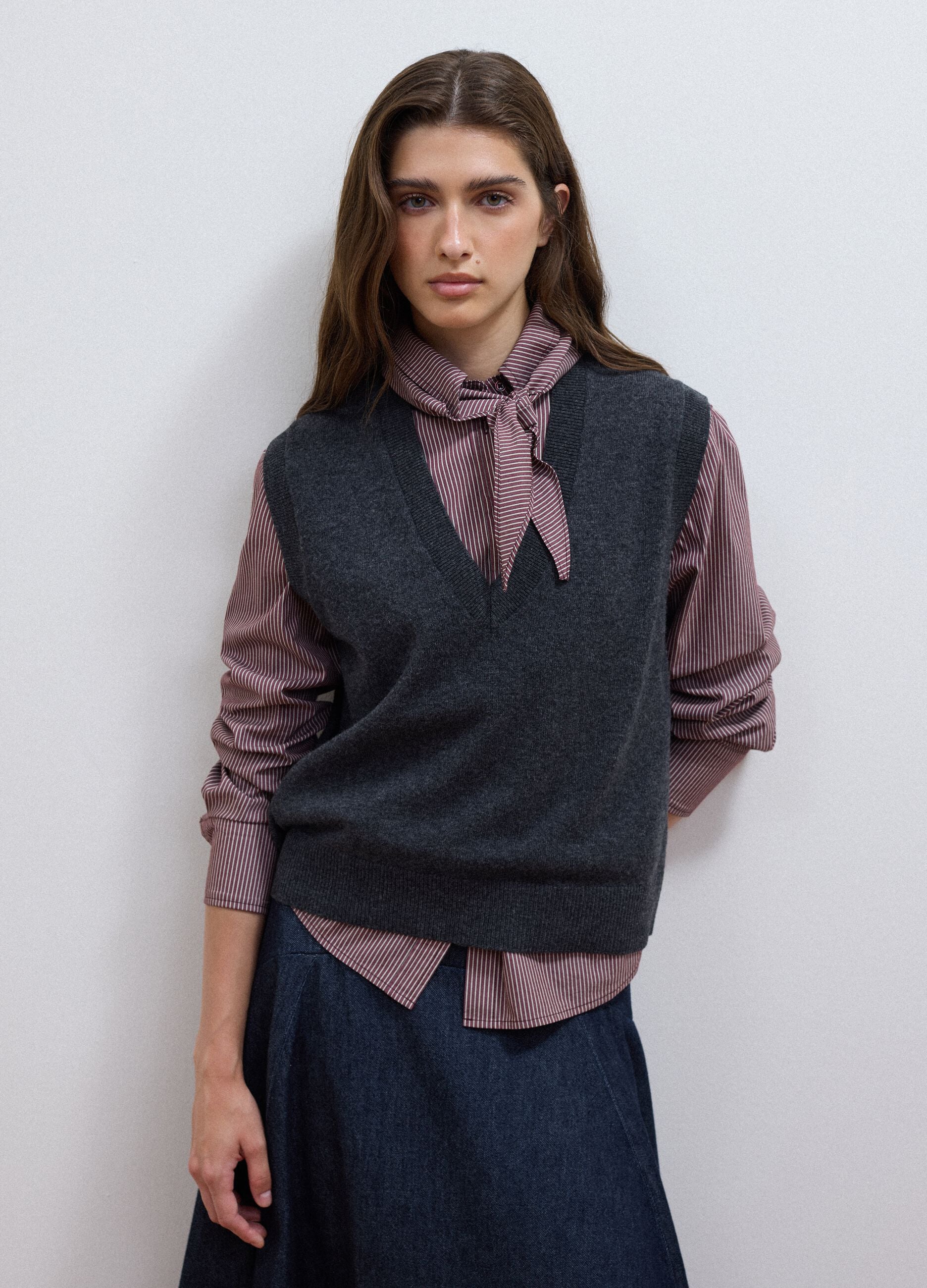Grey pure wool gilet with deep V-neck