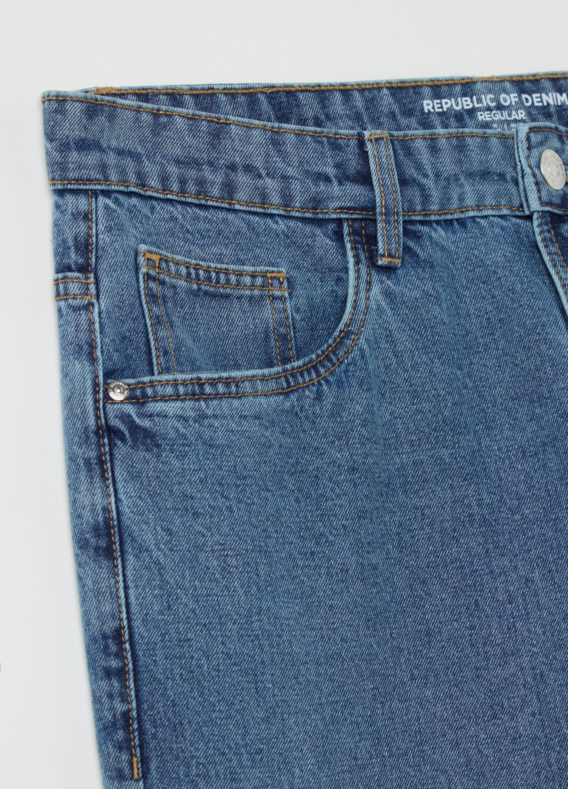 Regular-fit jeans with five pockets