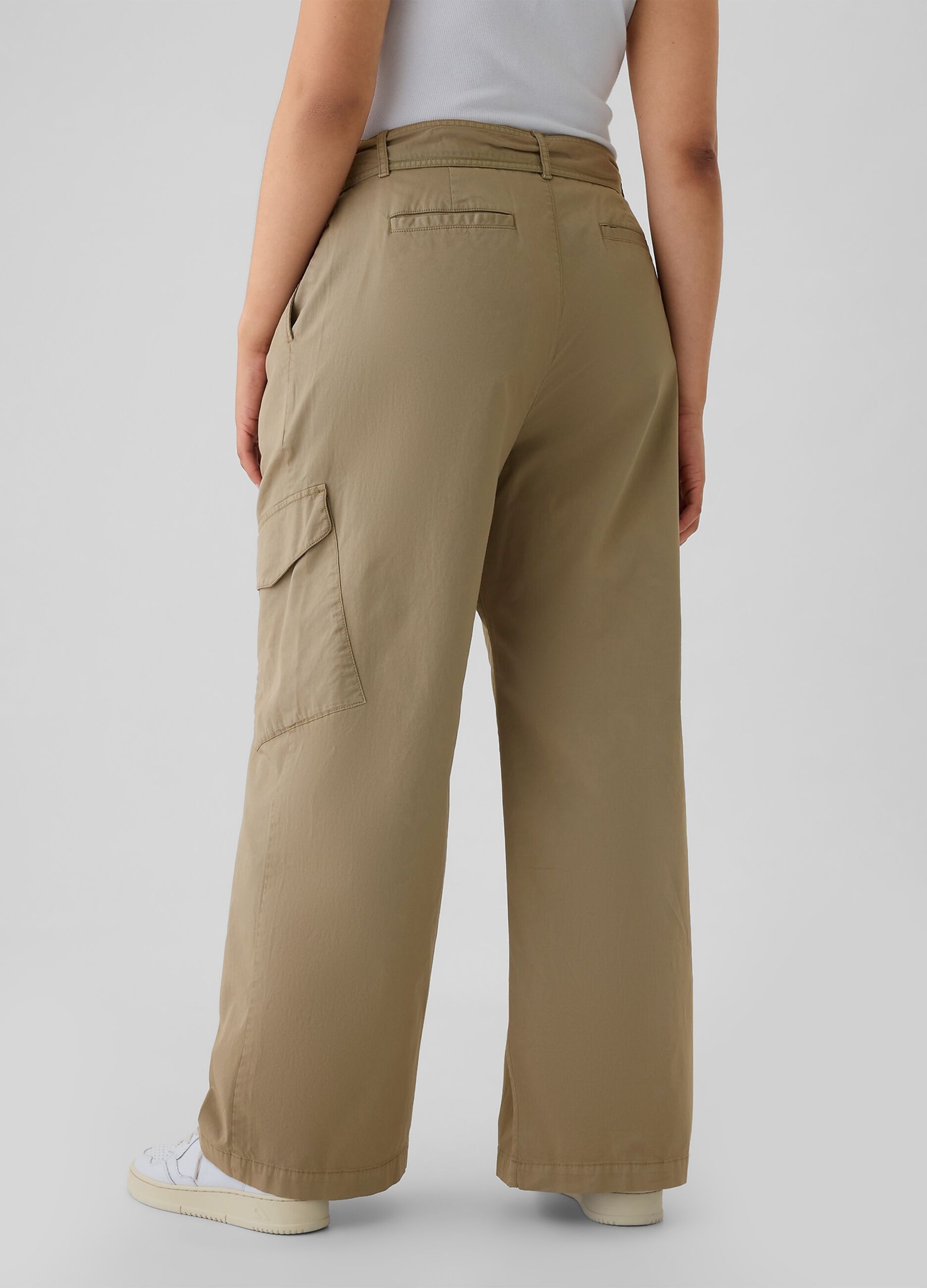 Cargo trousers in stretch twill with belt