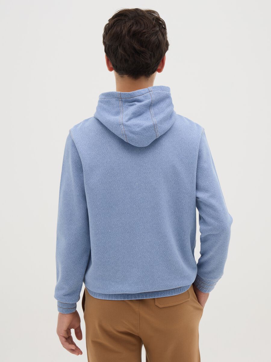 Hoodie with "Never Back Down” print_2