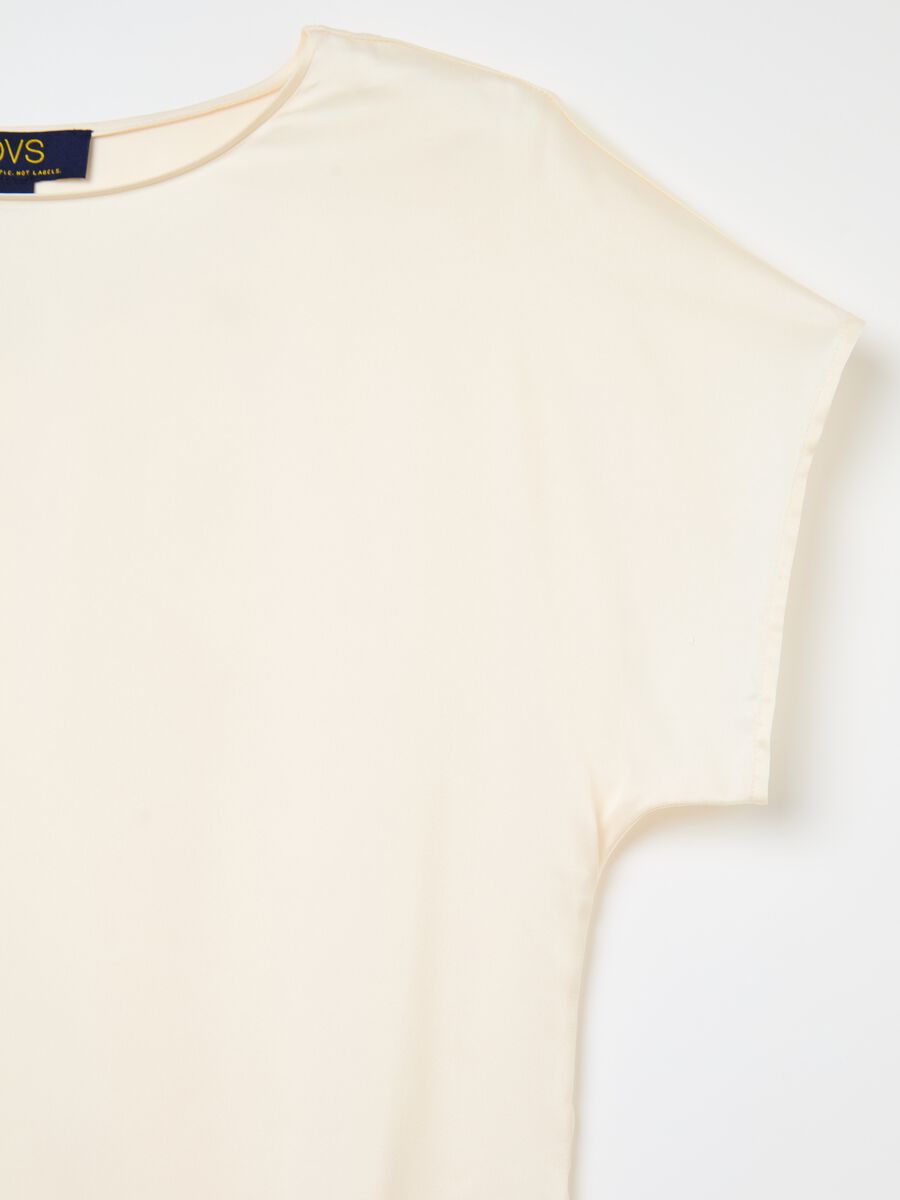 Blusa in satin con maniche a kimono_5