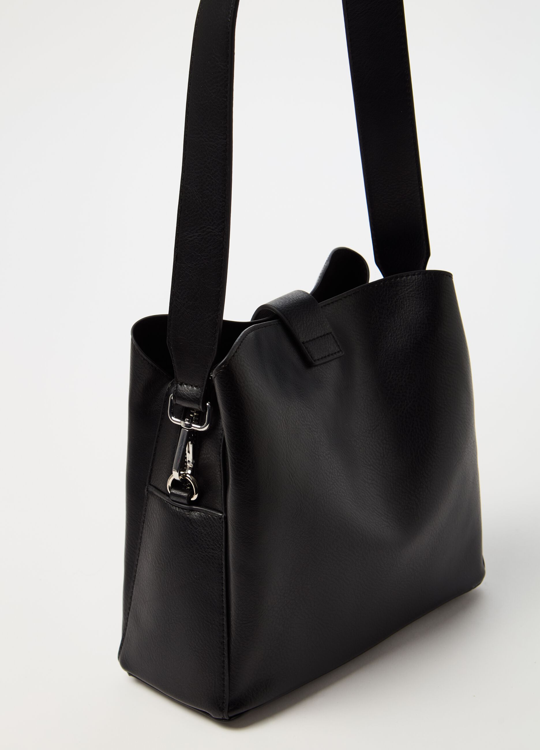 Bucket bag with external pocket