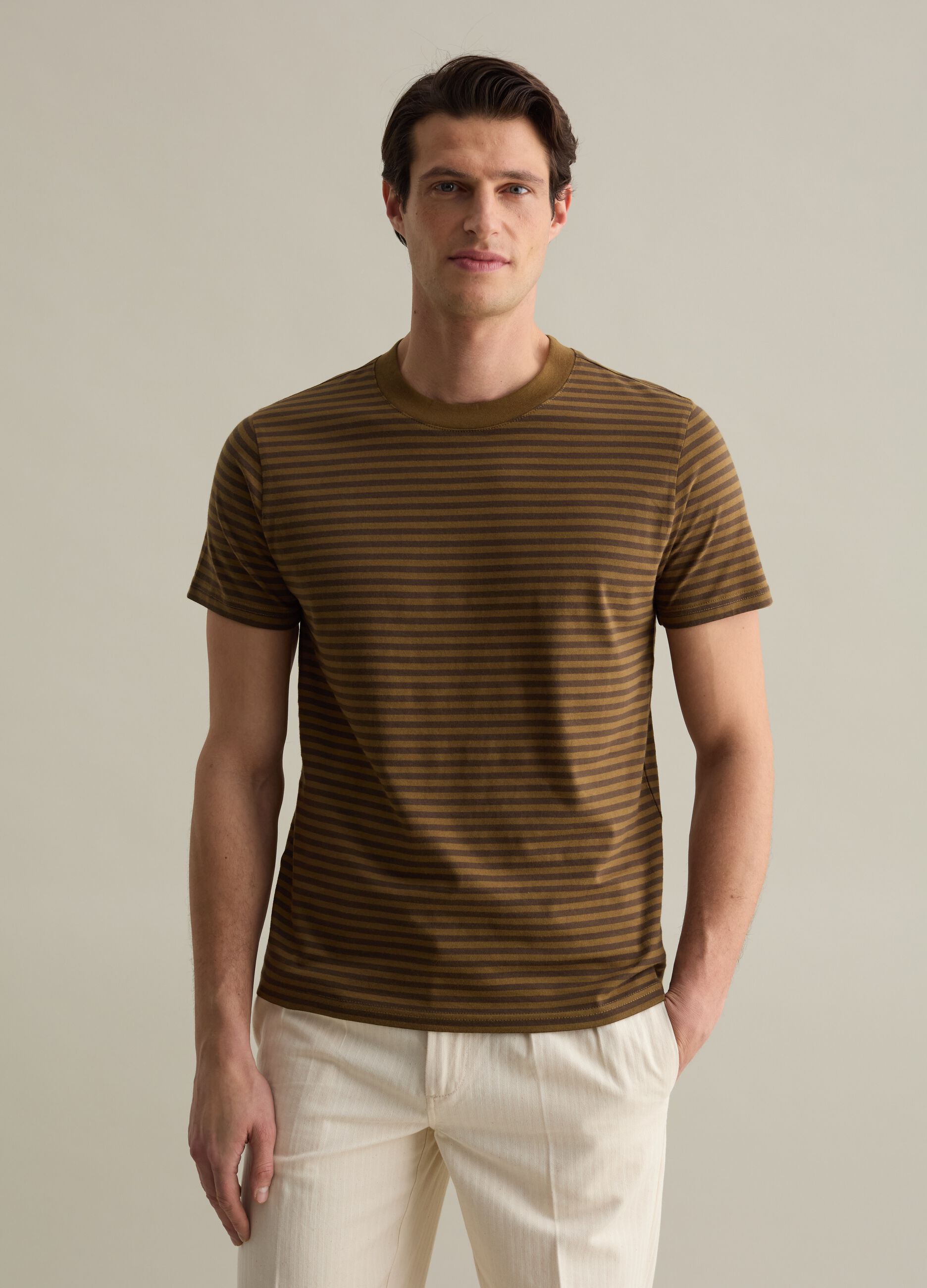T-shirt a righe con scollo rotondo 