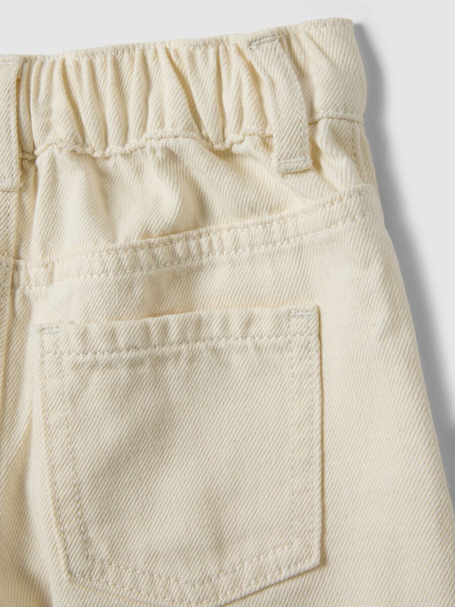 Girls' white pure cotton denim shorts regular fit with lace trim_2