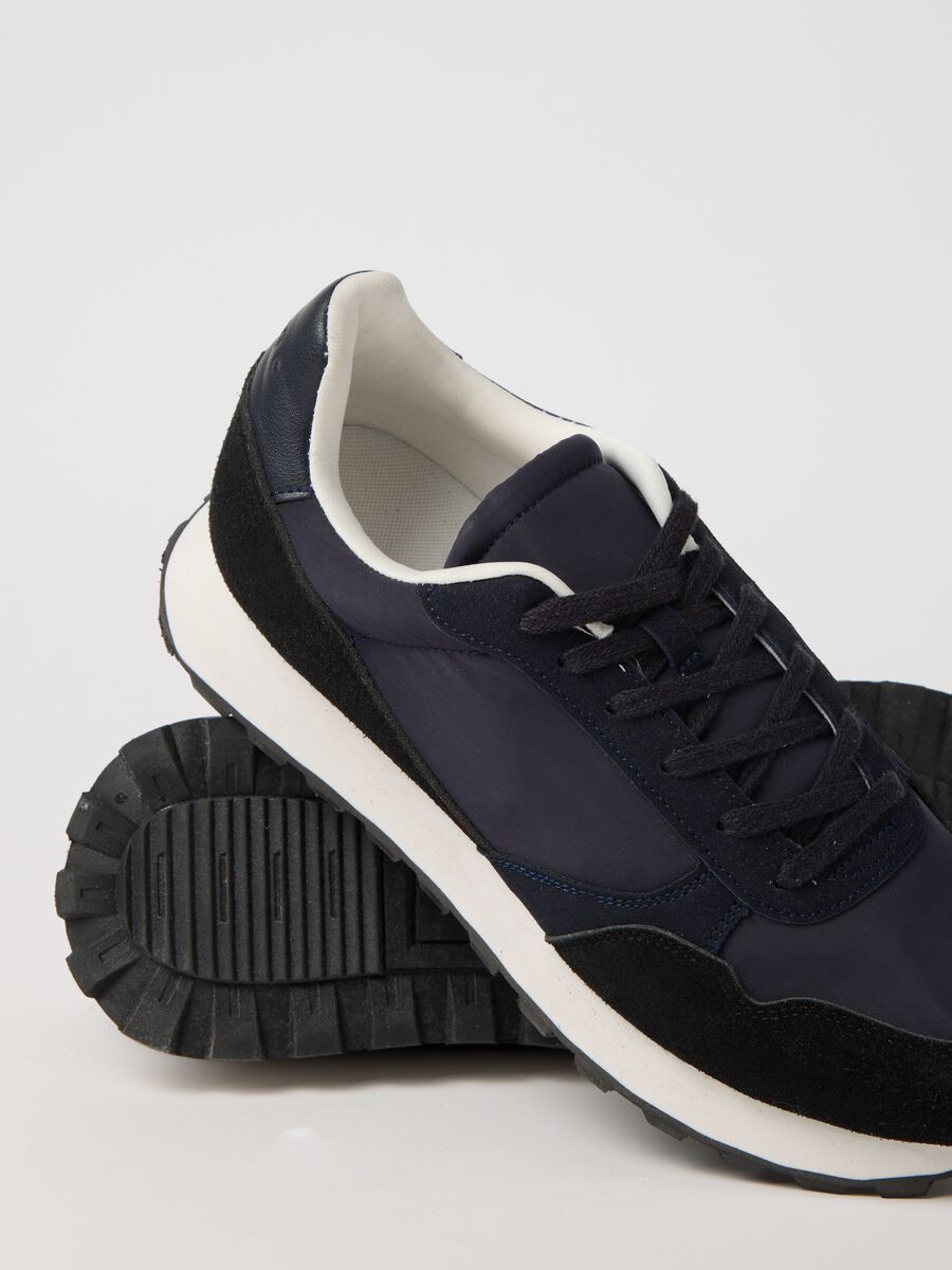 Combination sneakers with laces_1