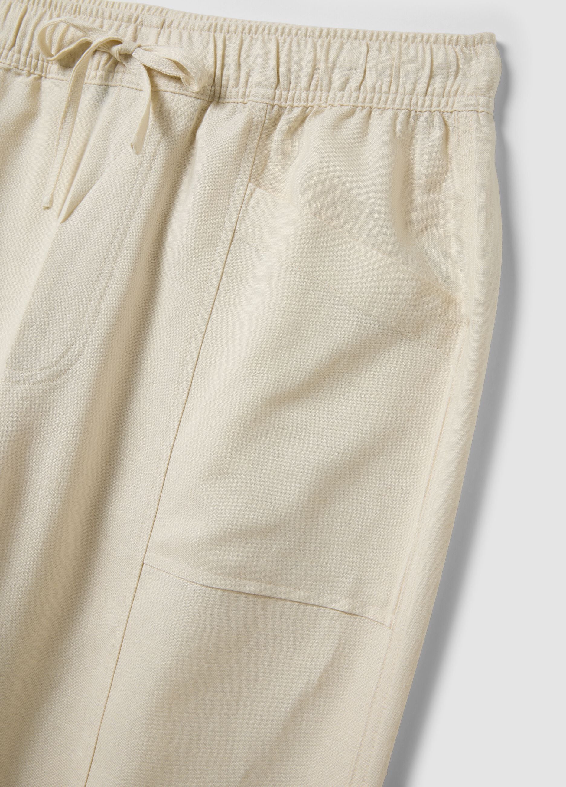 White viscose-linen blend trousers with drawstring, straight fit
