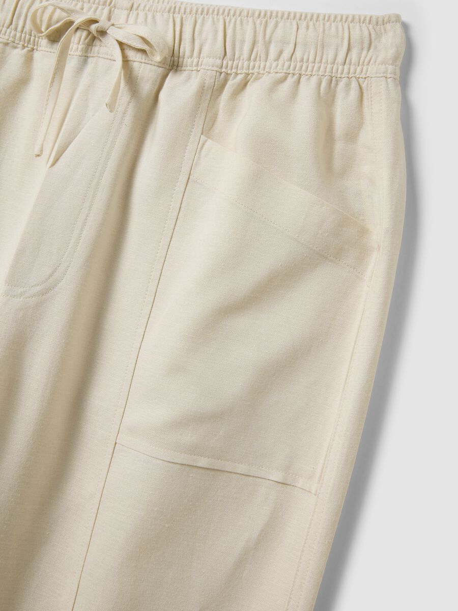 White viscose-linen blend trousers with drawstring, straight fit_5