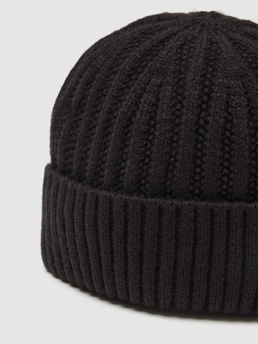 Berretto in maglia nero_2