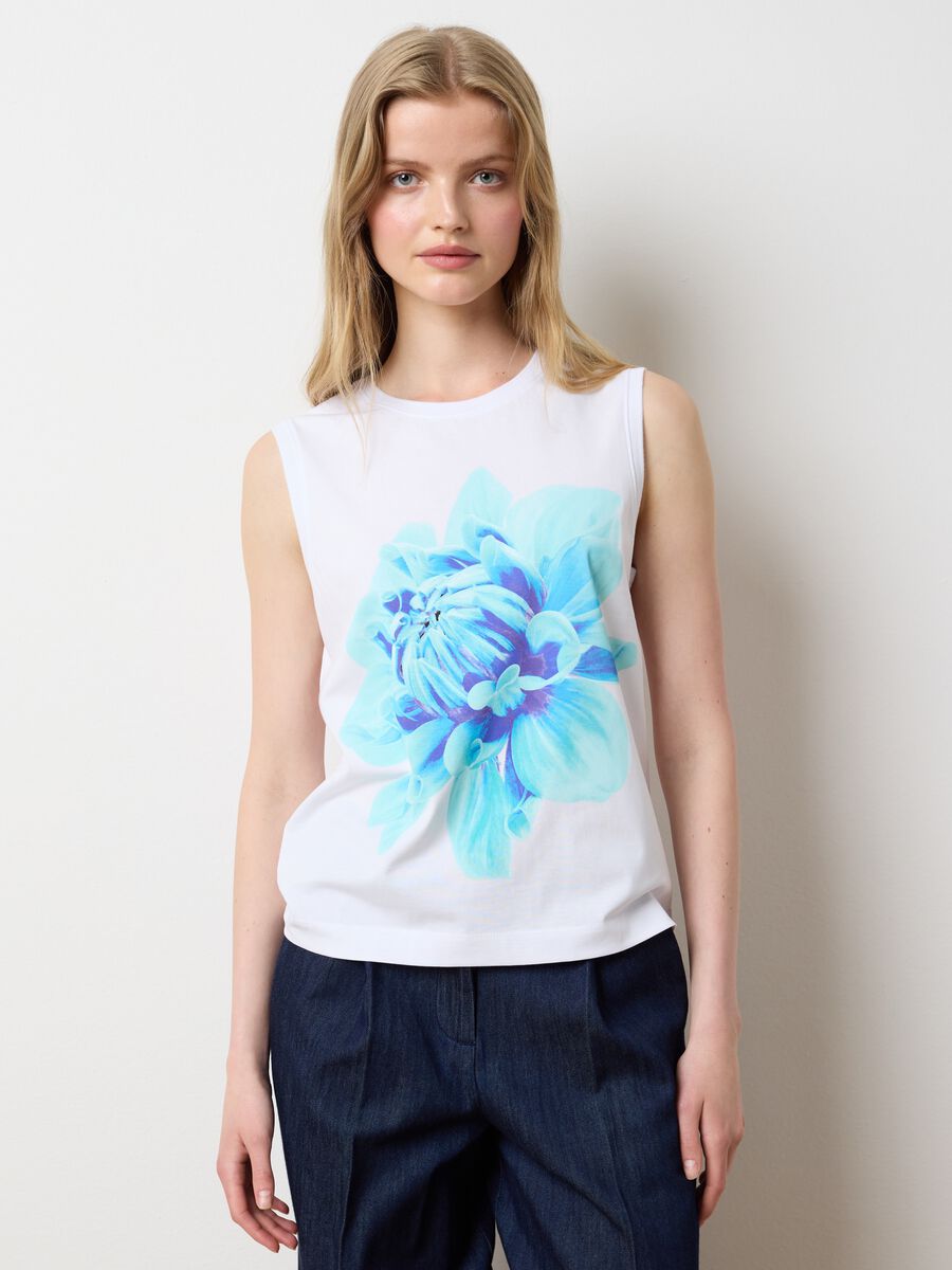 White tank top with floral print by Les Copains_1