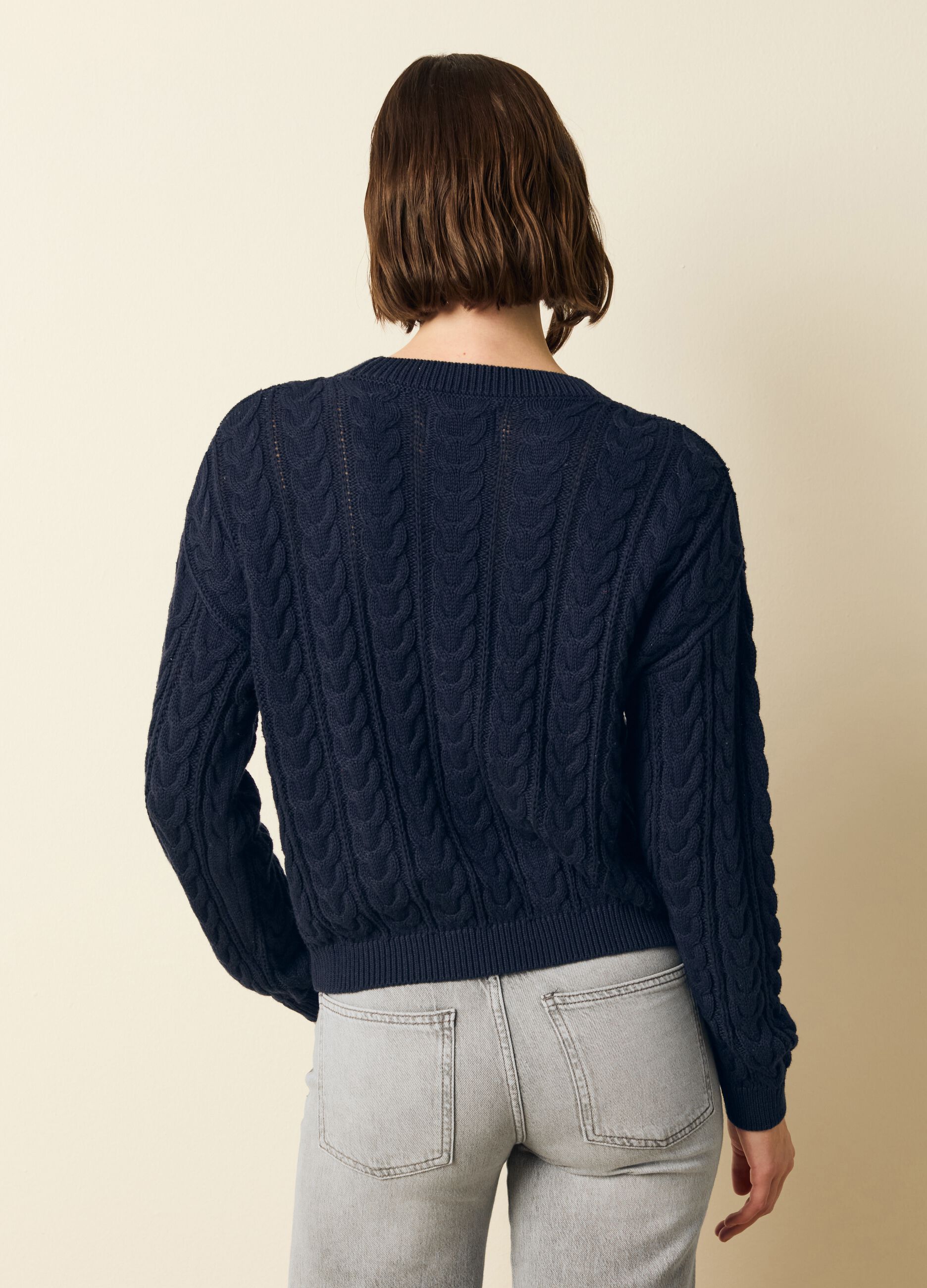 Cable-knit pullover with round neck