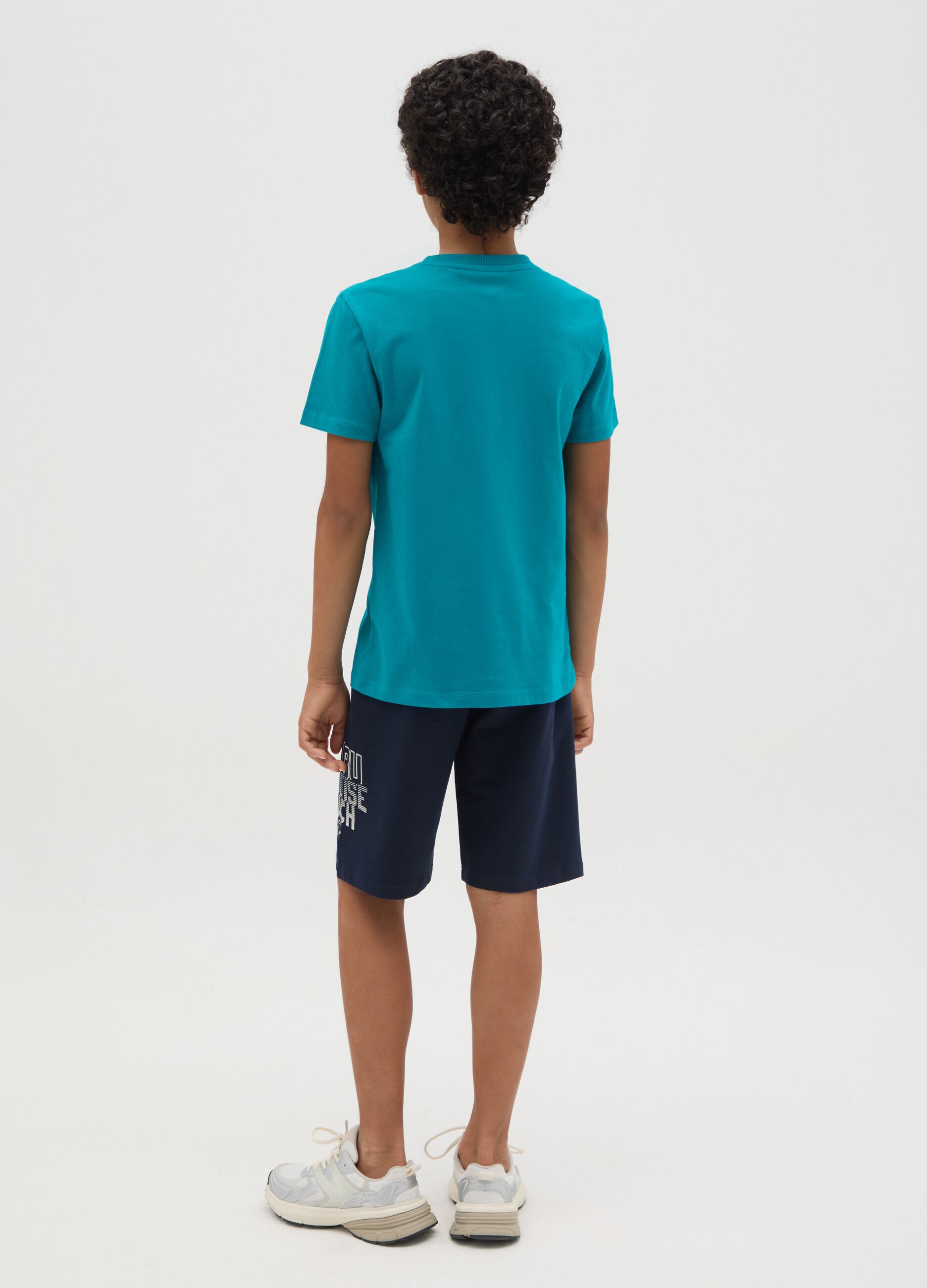 Blue shorts in 100% cotton