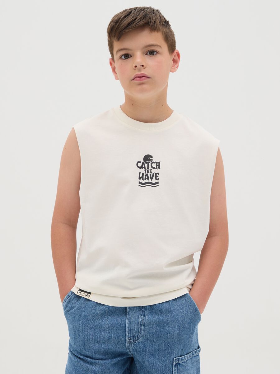 Boys' pure cotton white regular fit vest with print_0