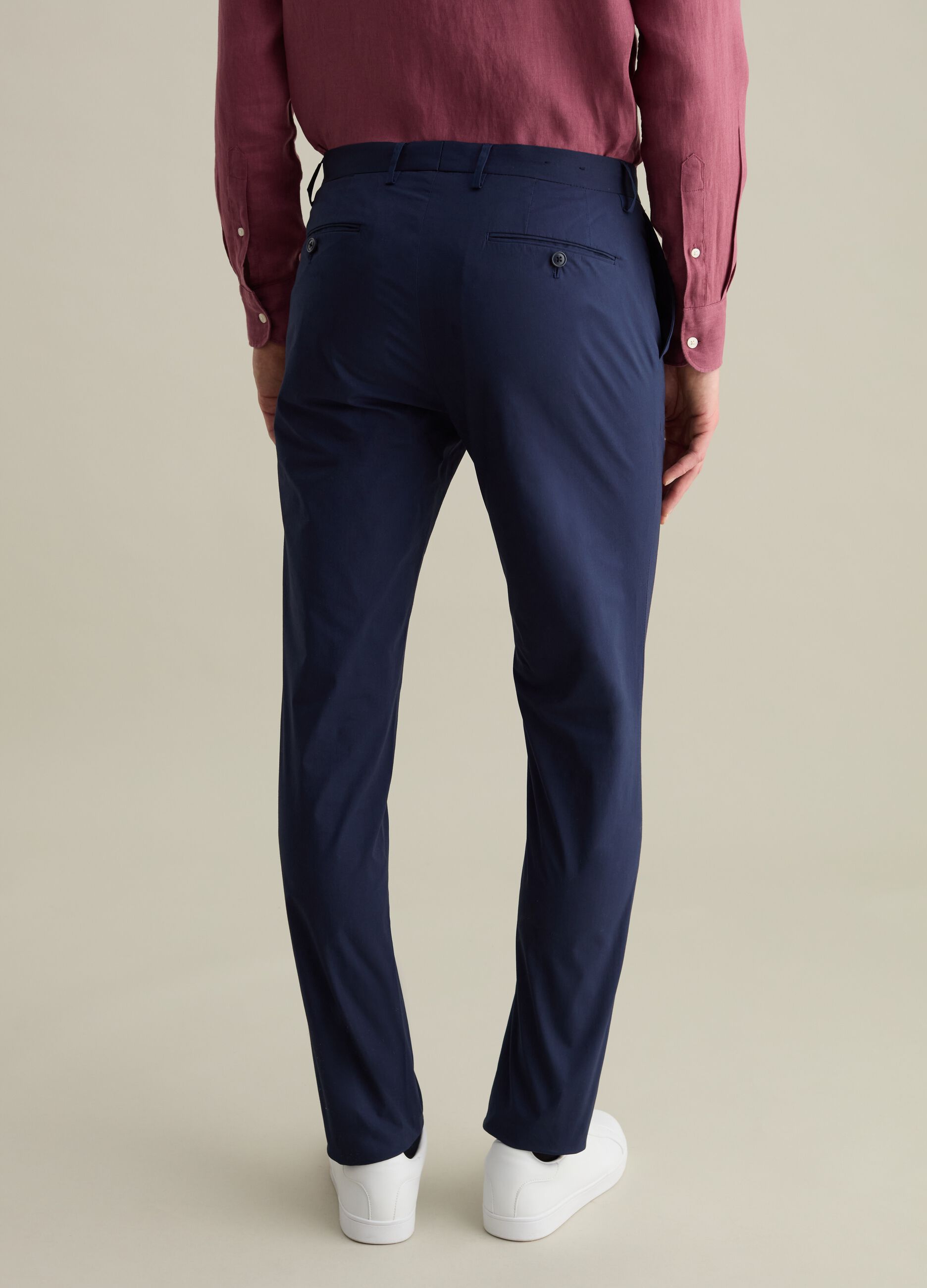 Contemporary slim-fit trousers in stretch cotton