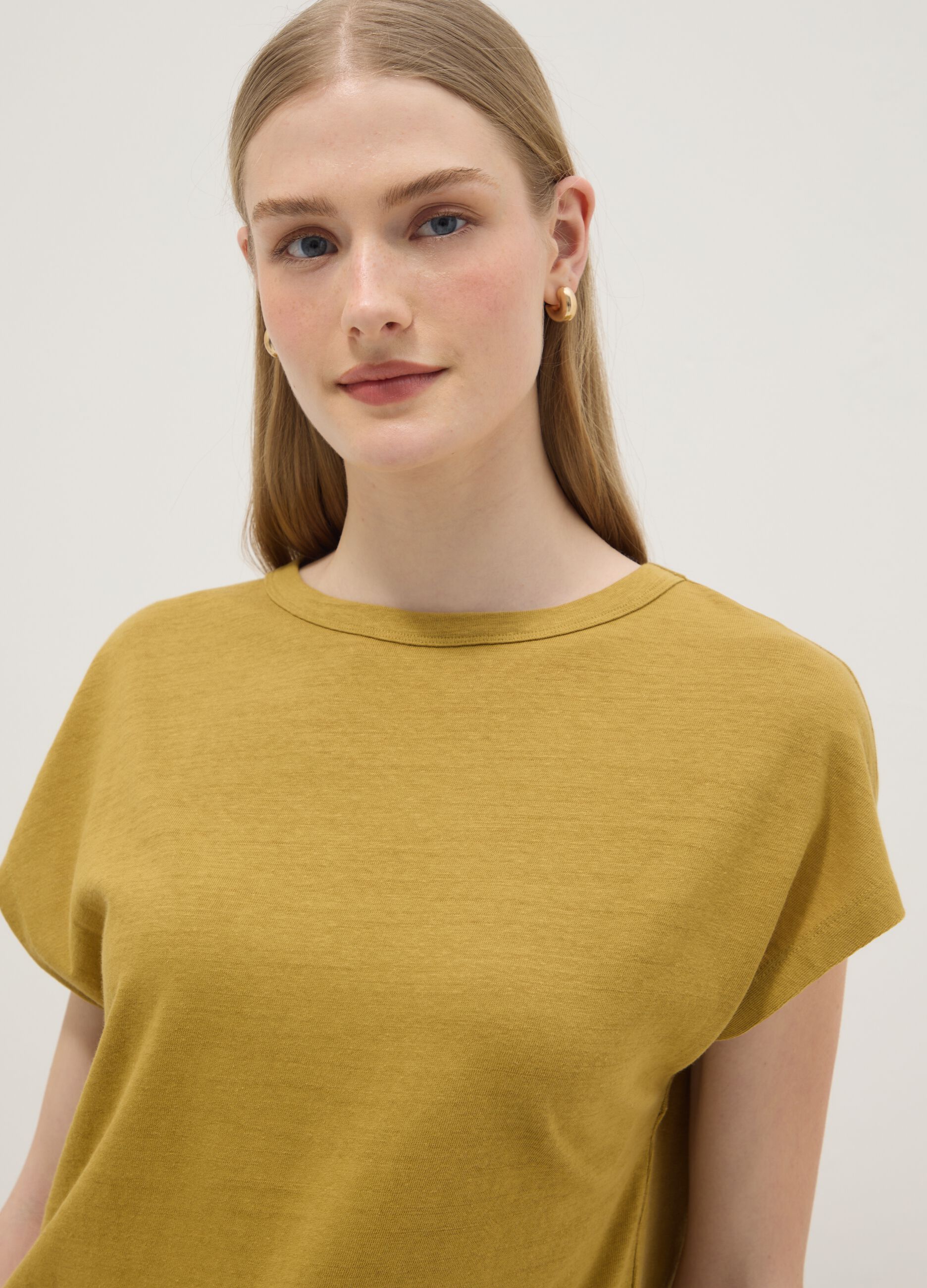 Green regular-fit cotton and linen blend short-sleeve T-shirt