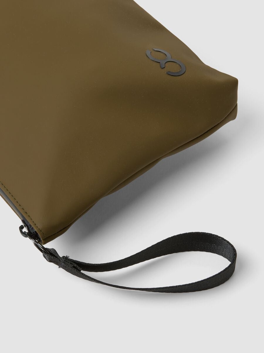 Pochette verde con zip e laccetto da polso_1