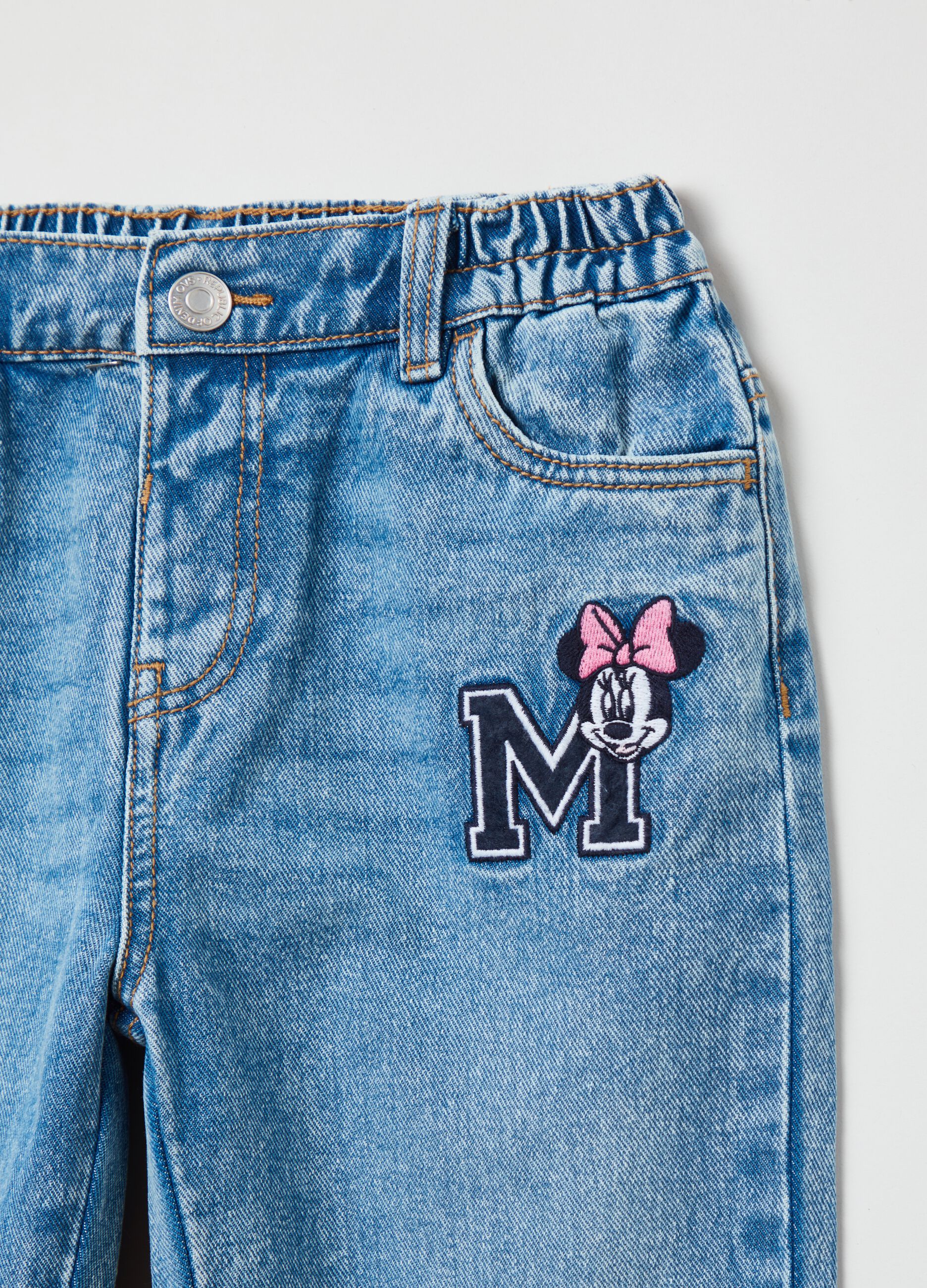 Jeans cinque tasche con patch Minnie _2