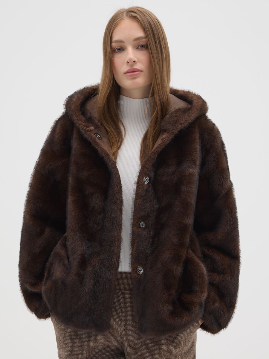Cappotto morbido marrone con cappuccio regular fit_0