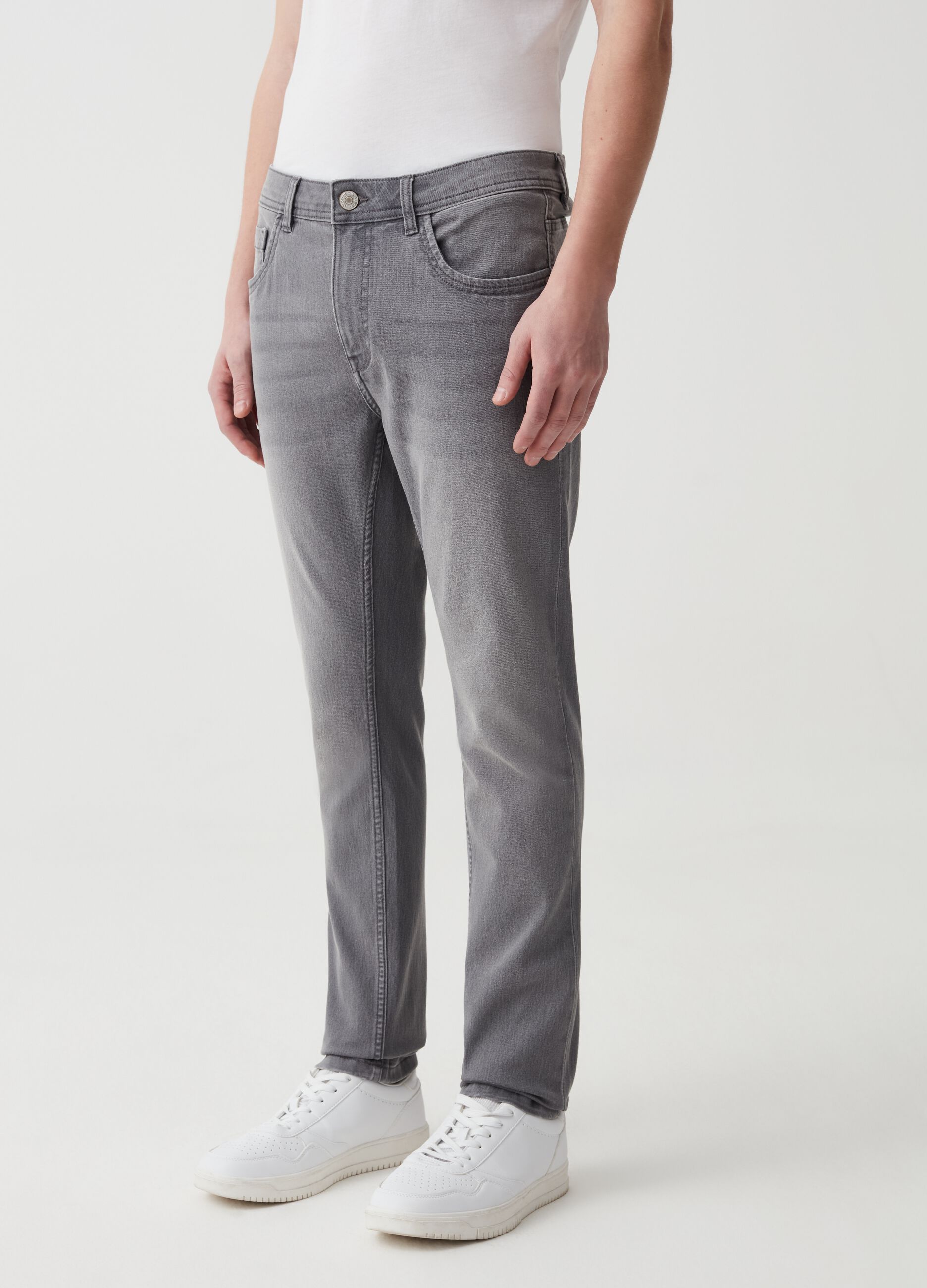 Jeans strappati hotsell ovs
