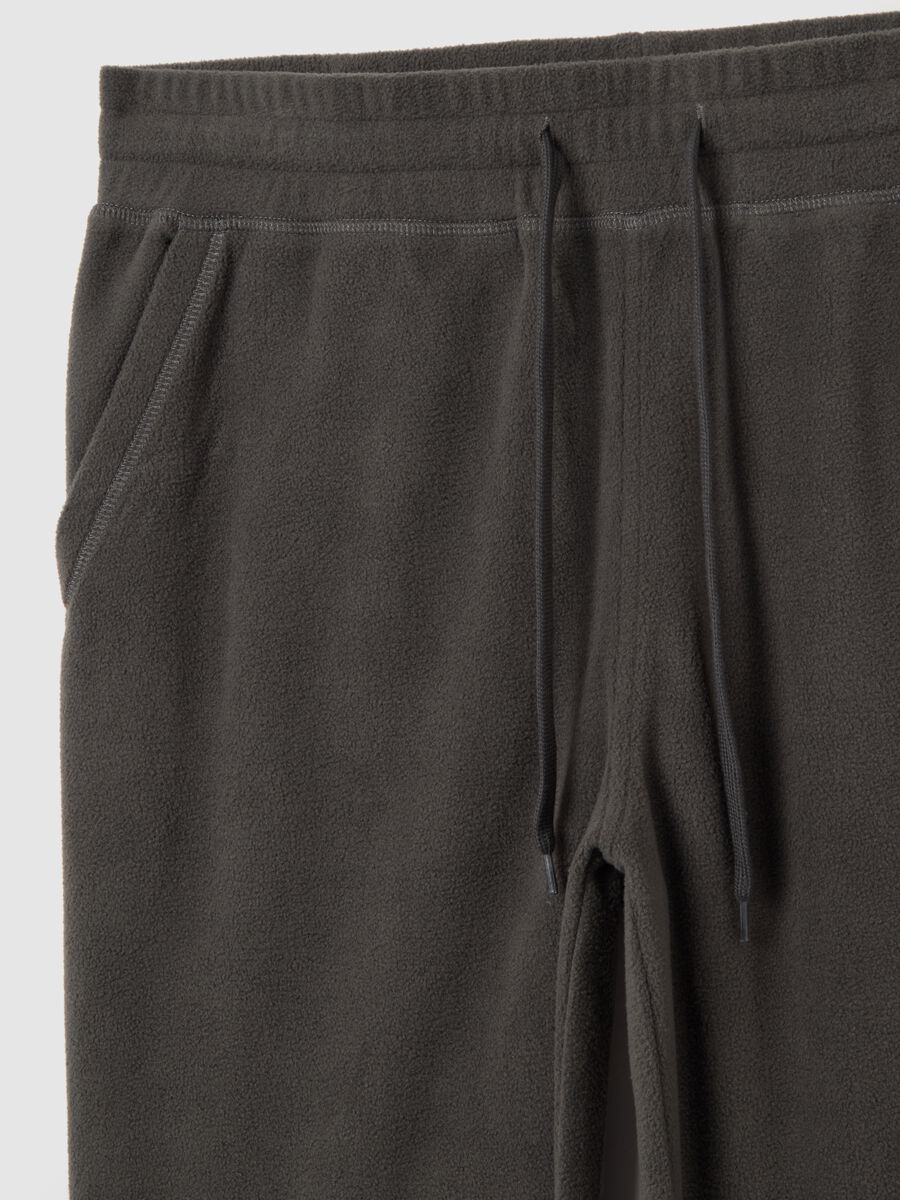 Grey fleece trousers with regular fit and elastic waist_5