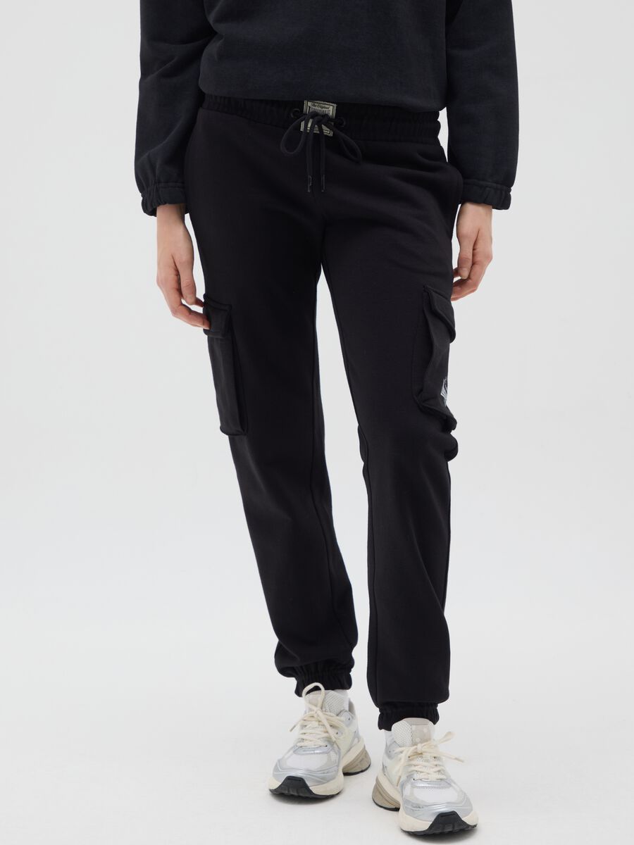 Pantaloni cargo in cotone nero regular fit_1