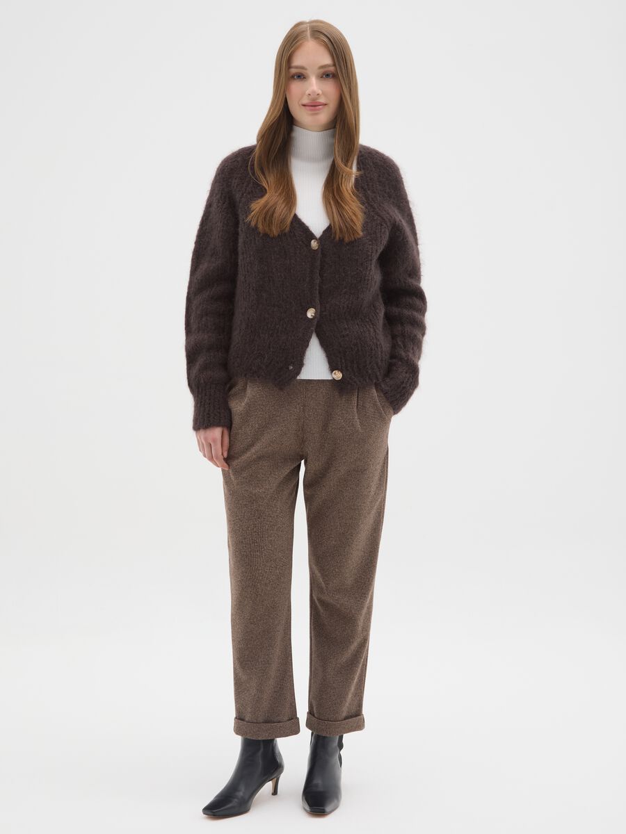 Pantaloni in microquadri marroni regular fit_0