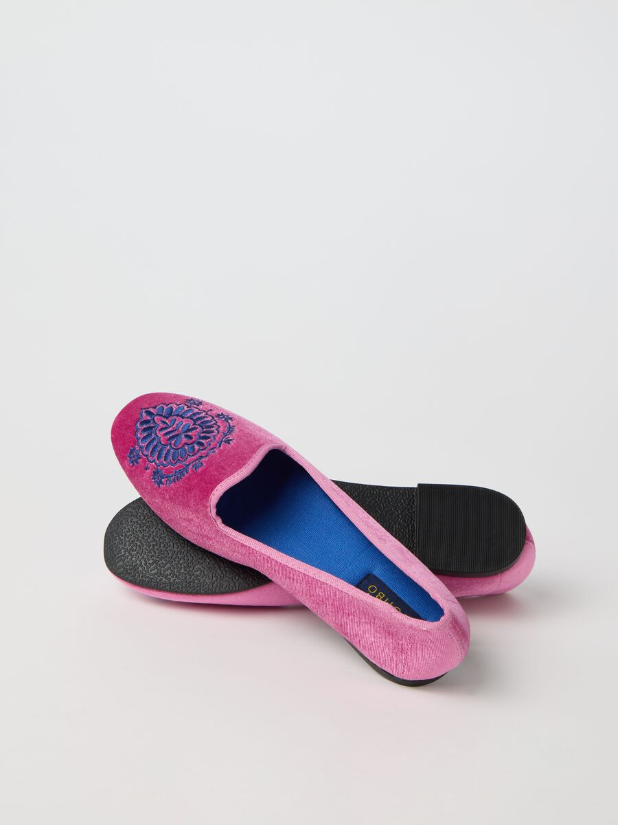 Pink slipper shoes with embroidery_2