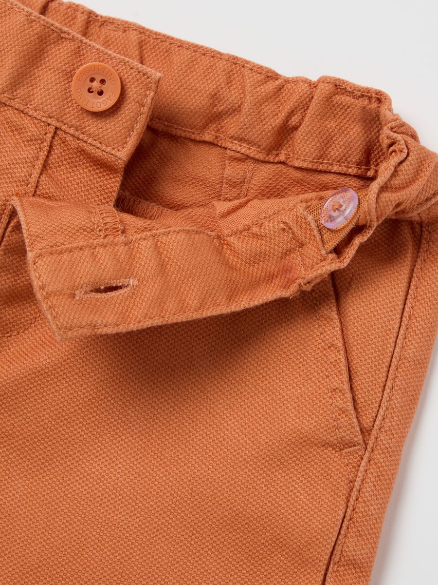 Bermuda shorts in dobby with pockets_2