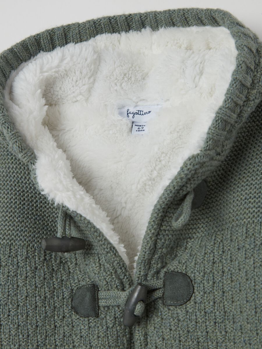 Knitted jacket with hood and sherpa lining_2