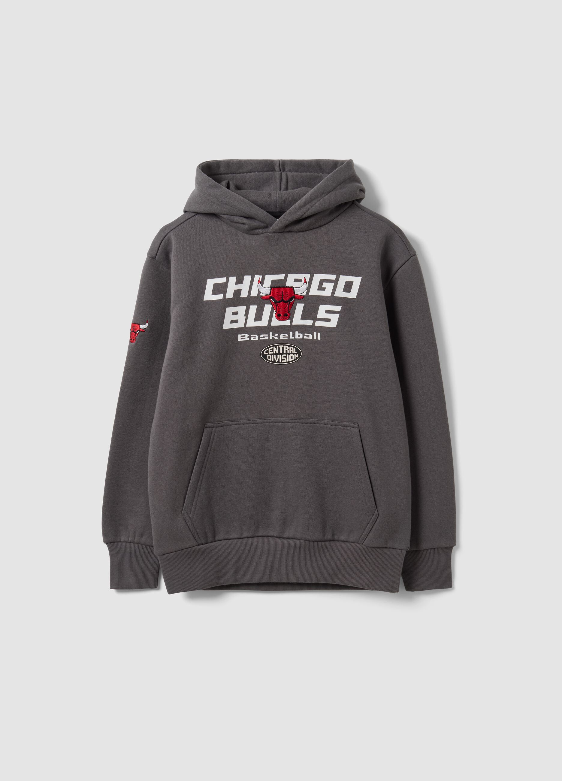 Grey cotton-blend hooded sweatshirt with Chicago Bulls print for boys