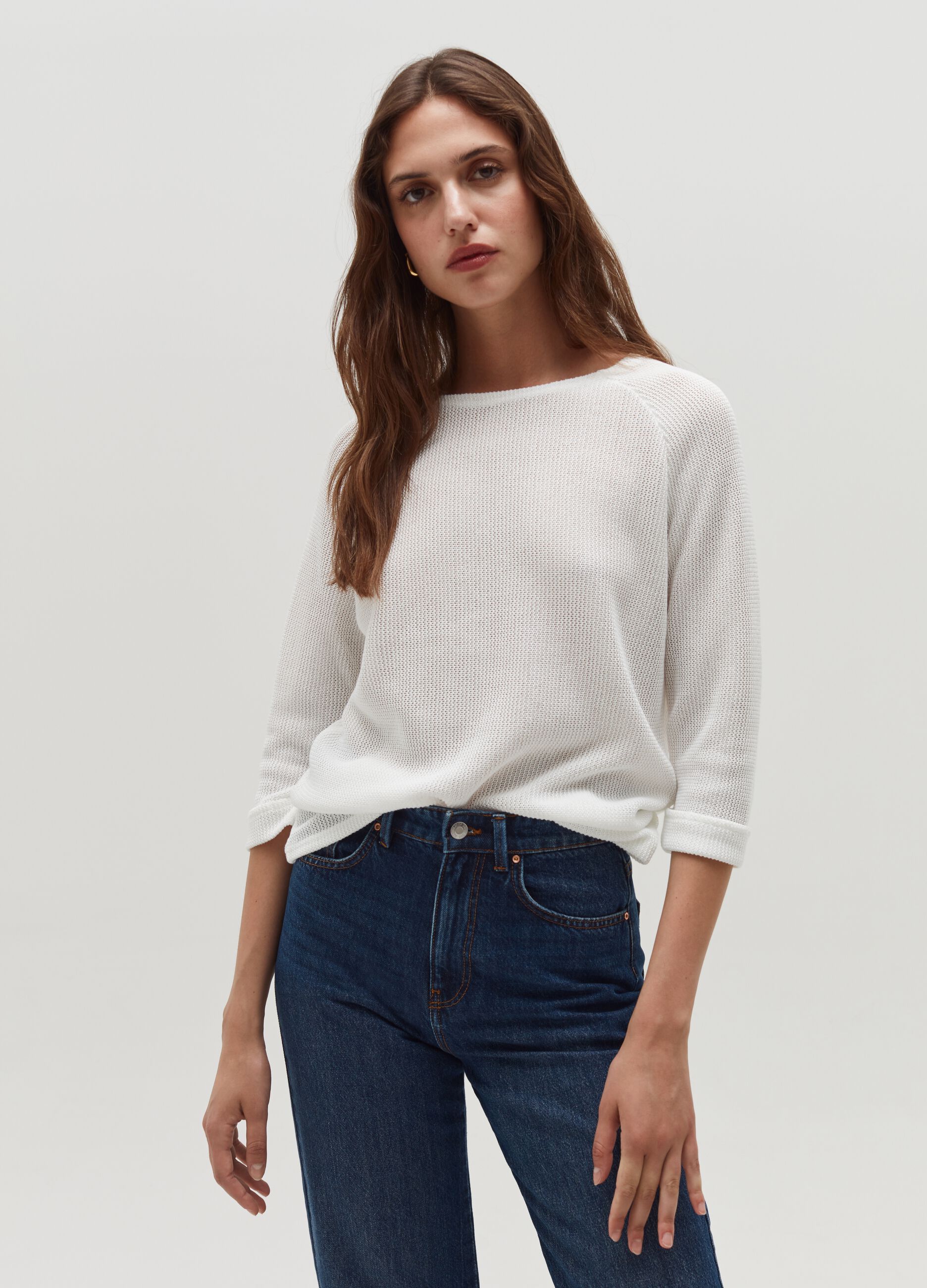Knitted top with raglan sleeves