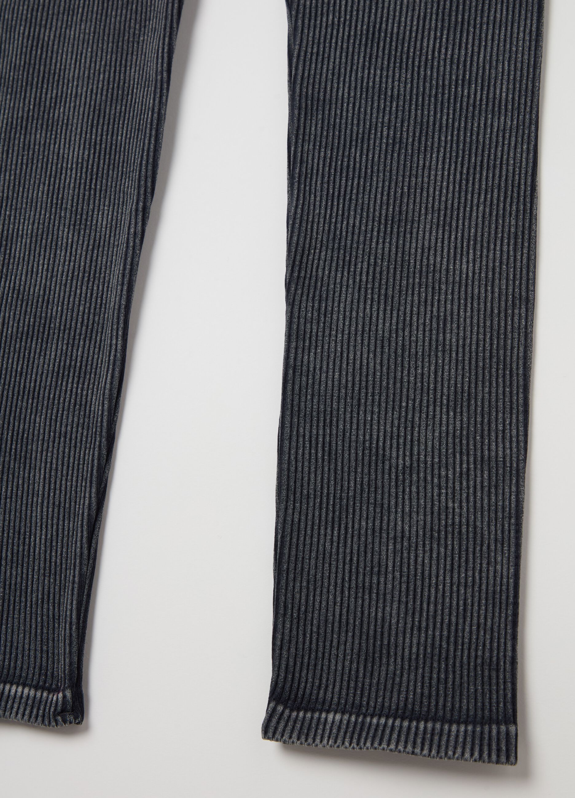 Stretch ribbed leggings