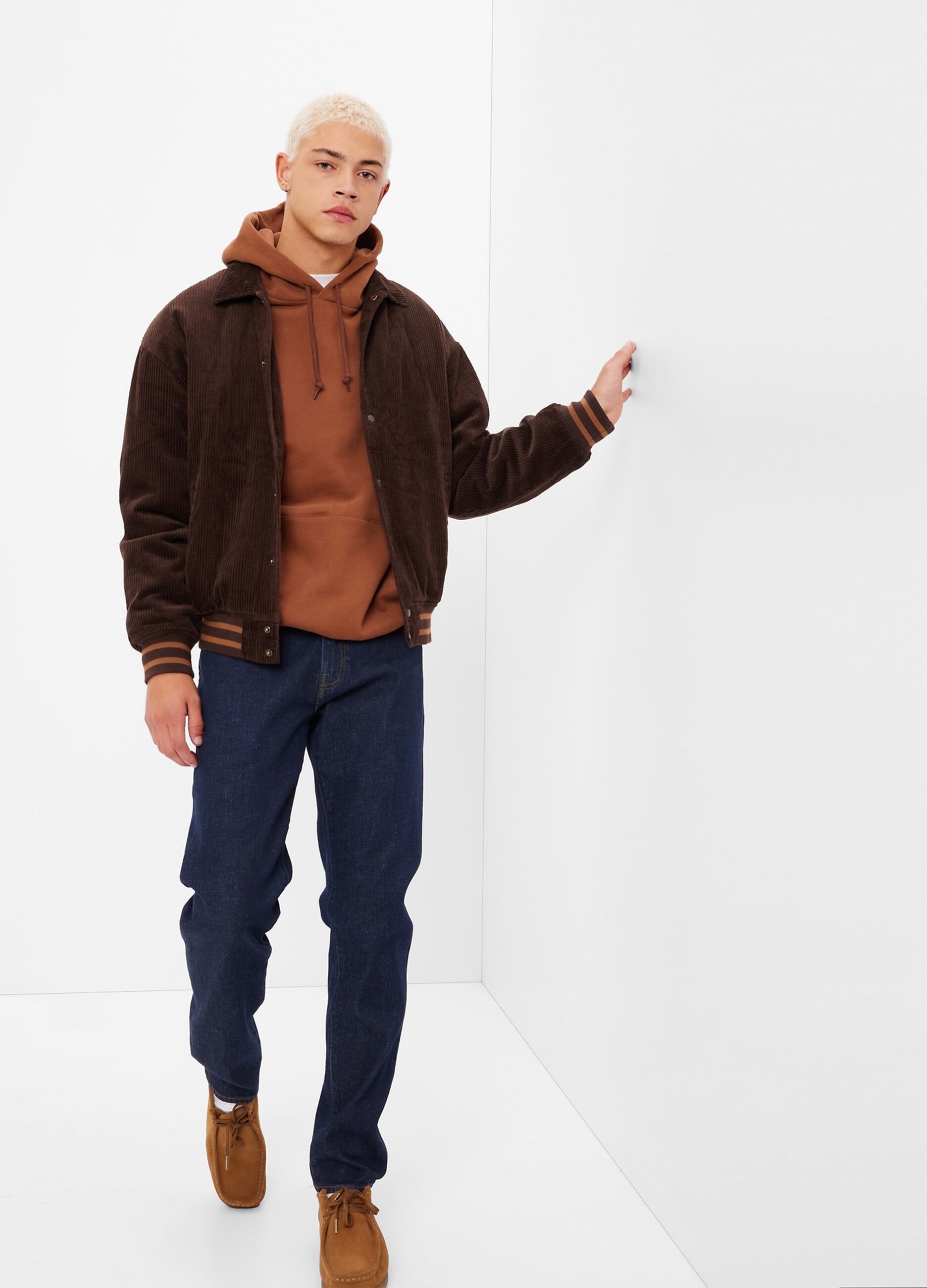 Slim-fit jeans