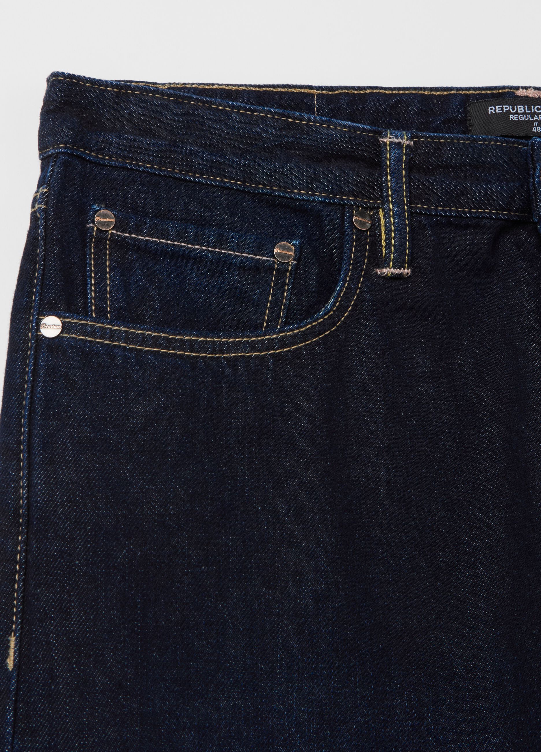 Regular blue tapered-fit jeans