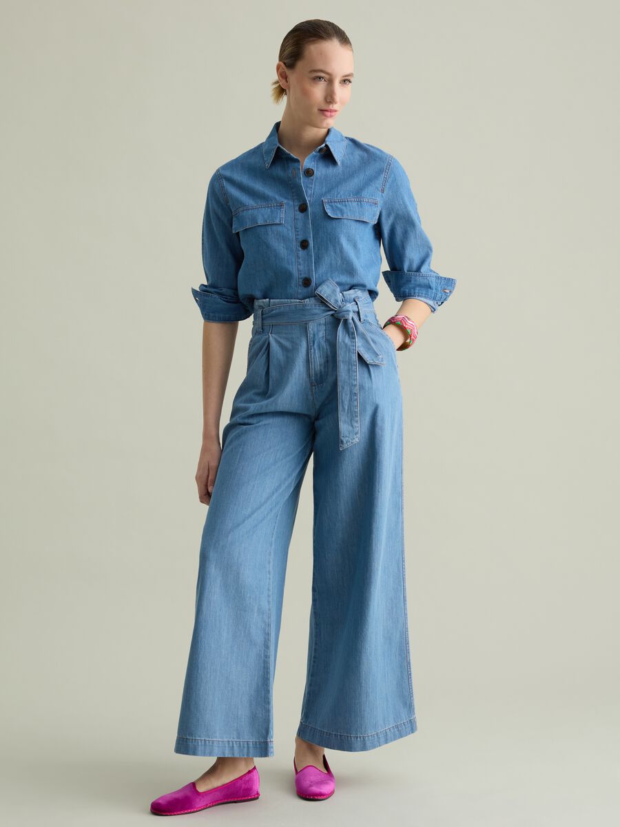 Fluid trousers in denim with darts_0