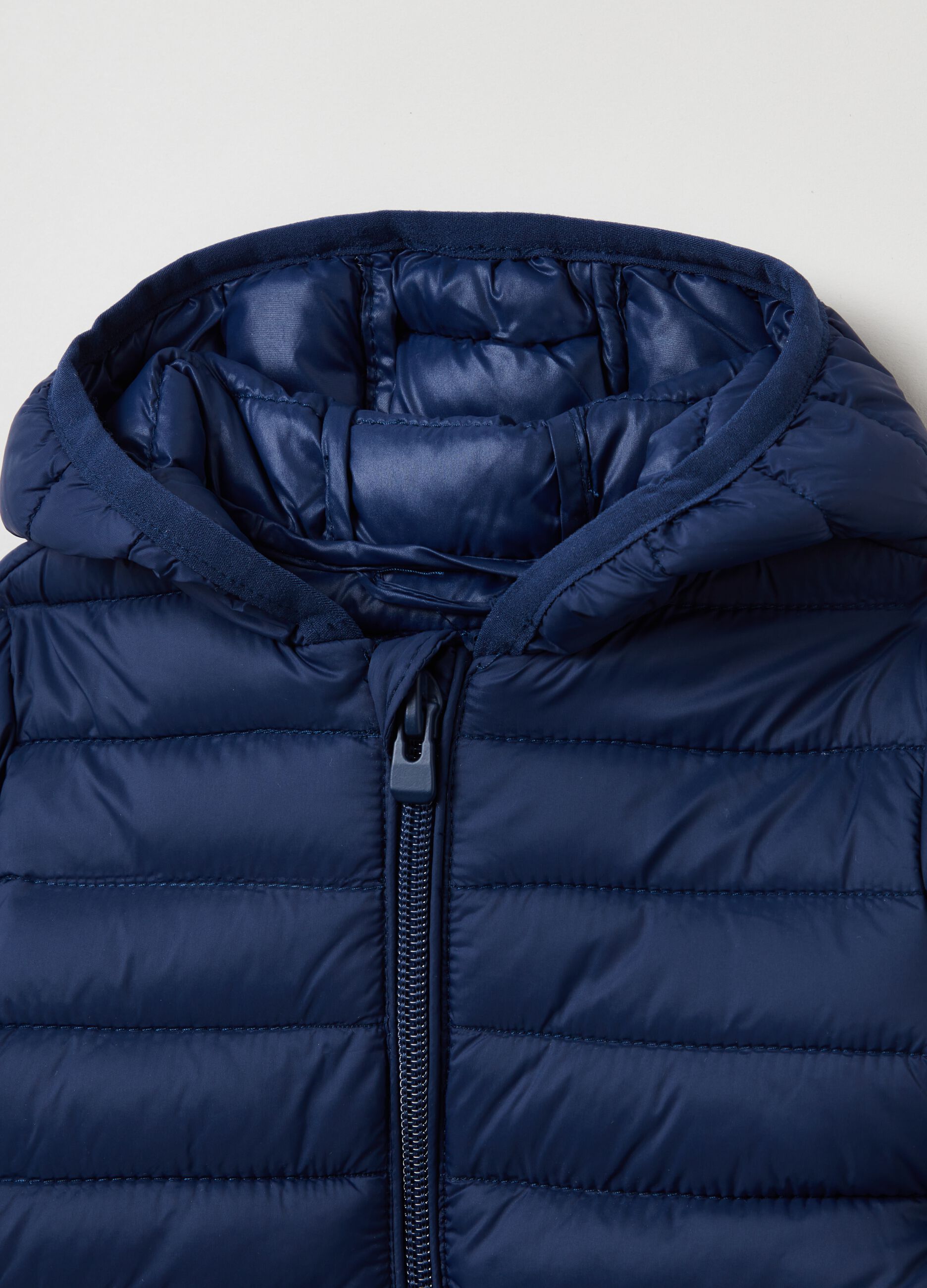 Piumino ultralight con cappuccio_2