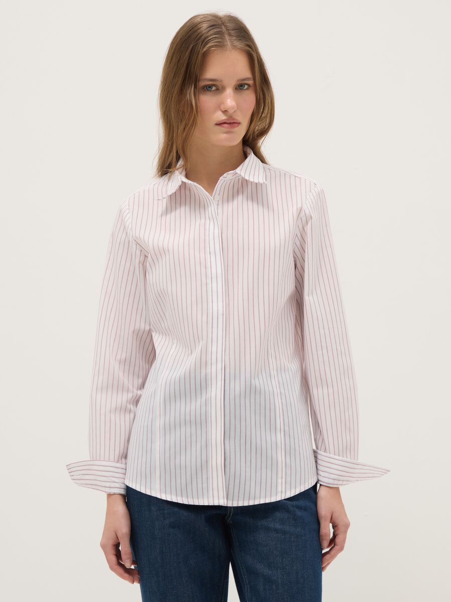 Multicolour striped slim fit cotton blend shirt with classic collar_0