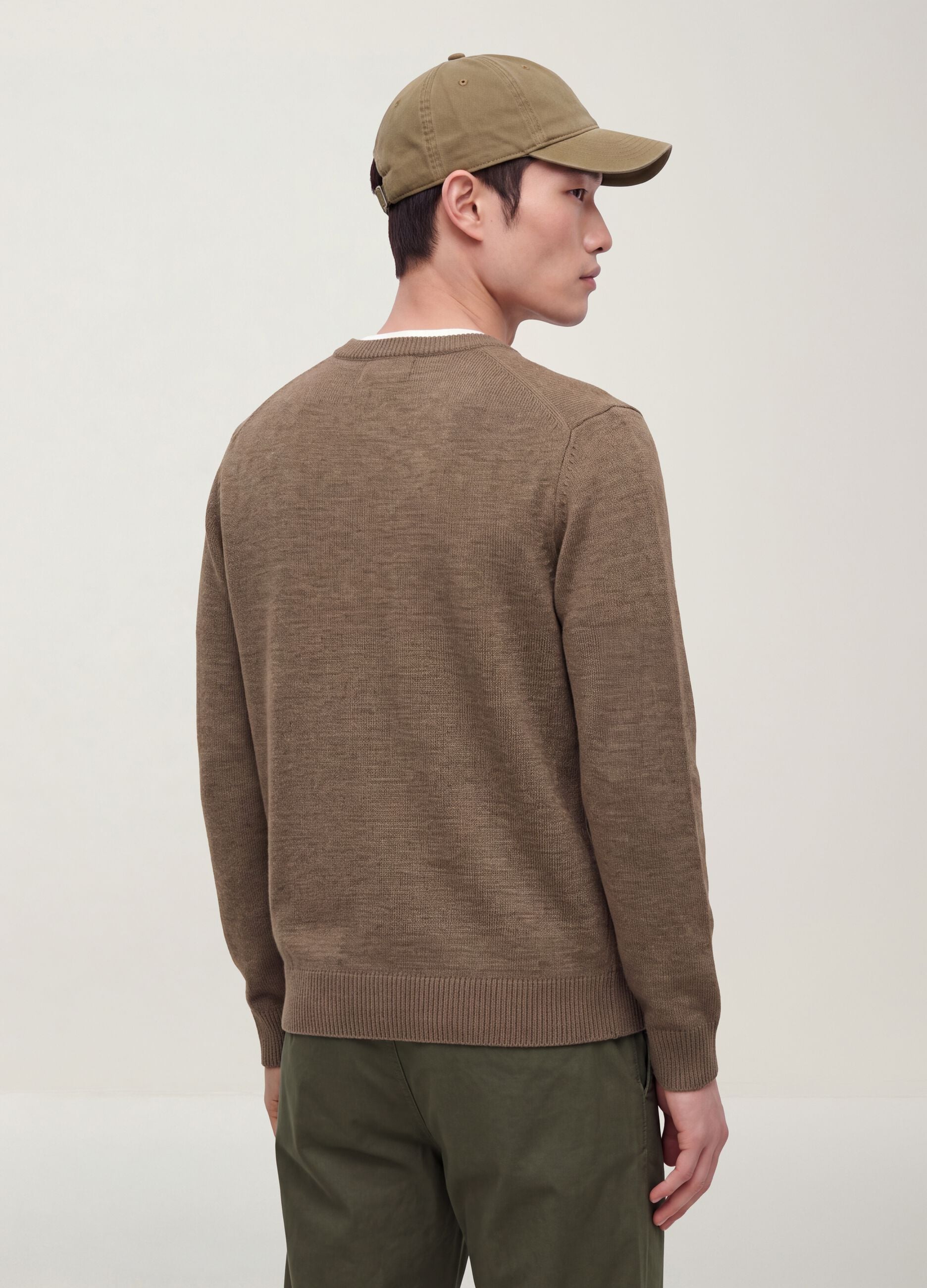 Maglia marrone girocollo in jersey knit regular fit