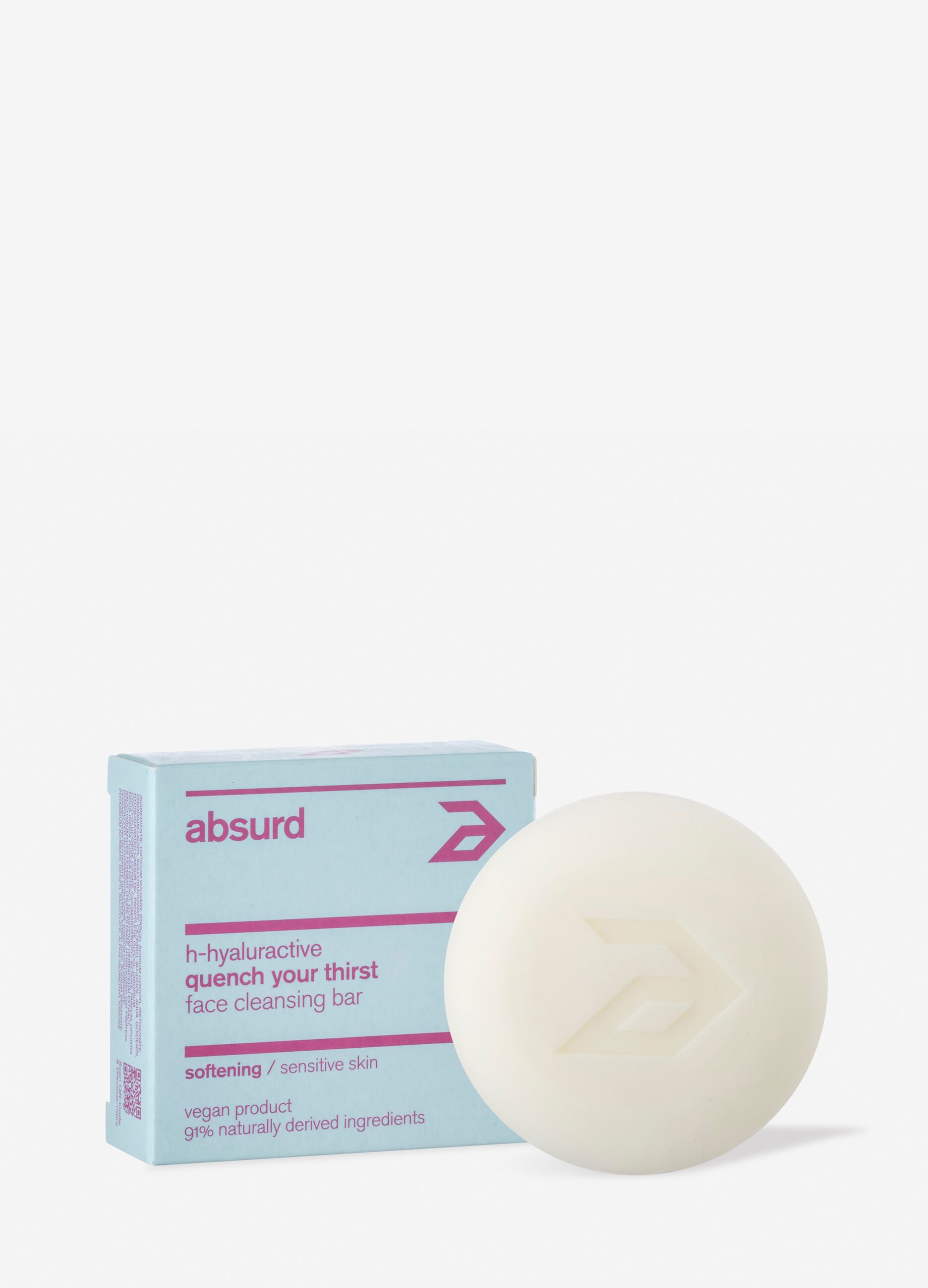 Solid detox cleanser and make-up remover formulated with moisturising actives