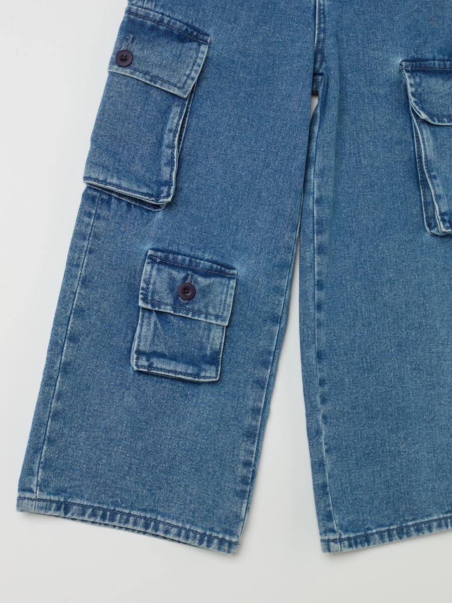 Cargo jeans with wide leg and acid wash_2