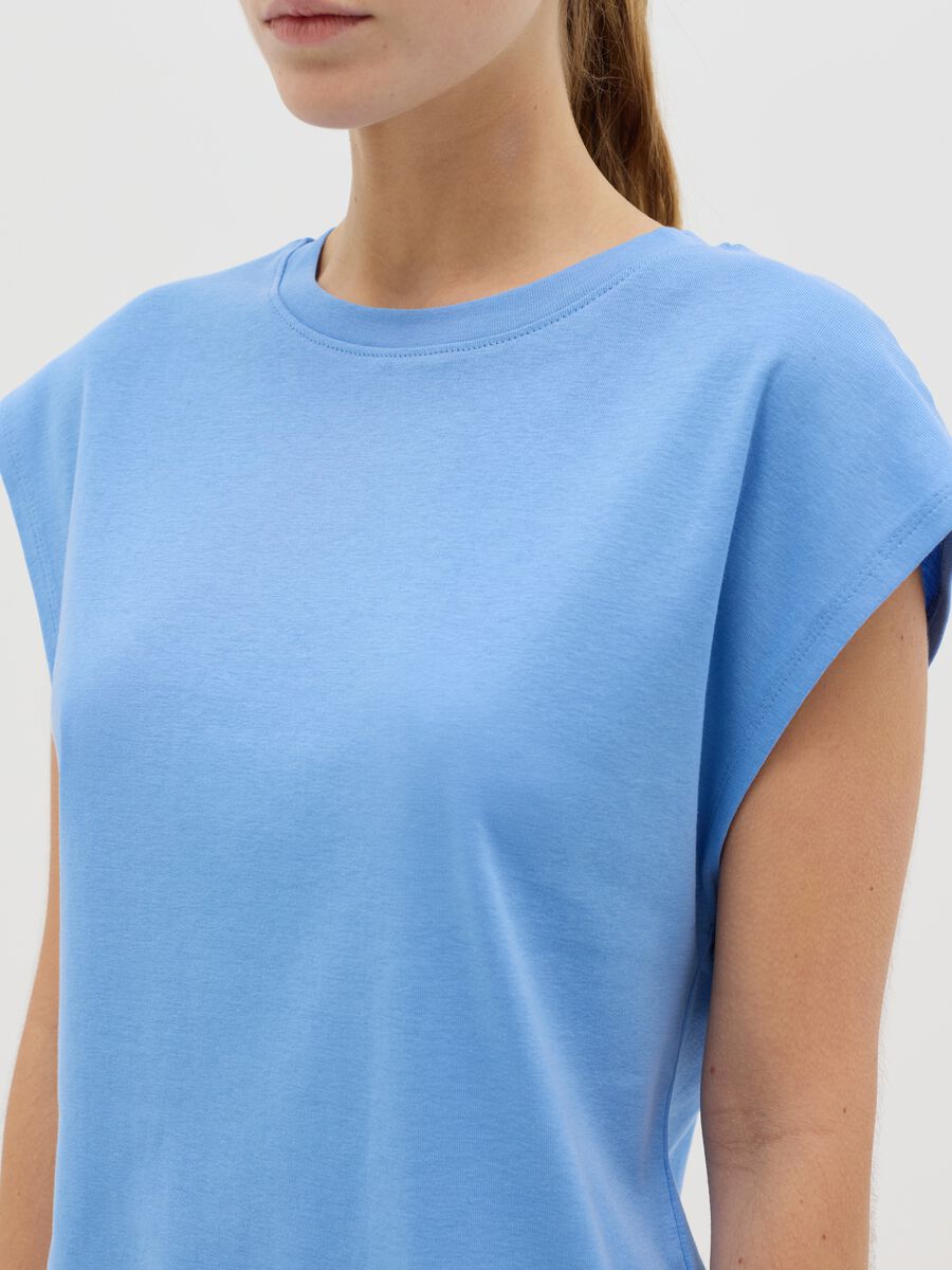 Light blue sleeveless T-shirt in cotton_2