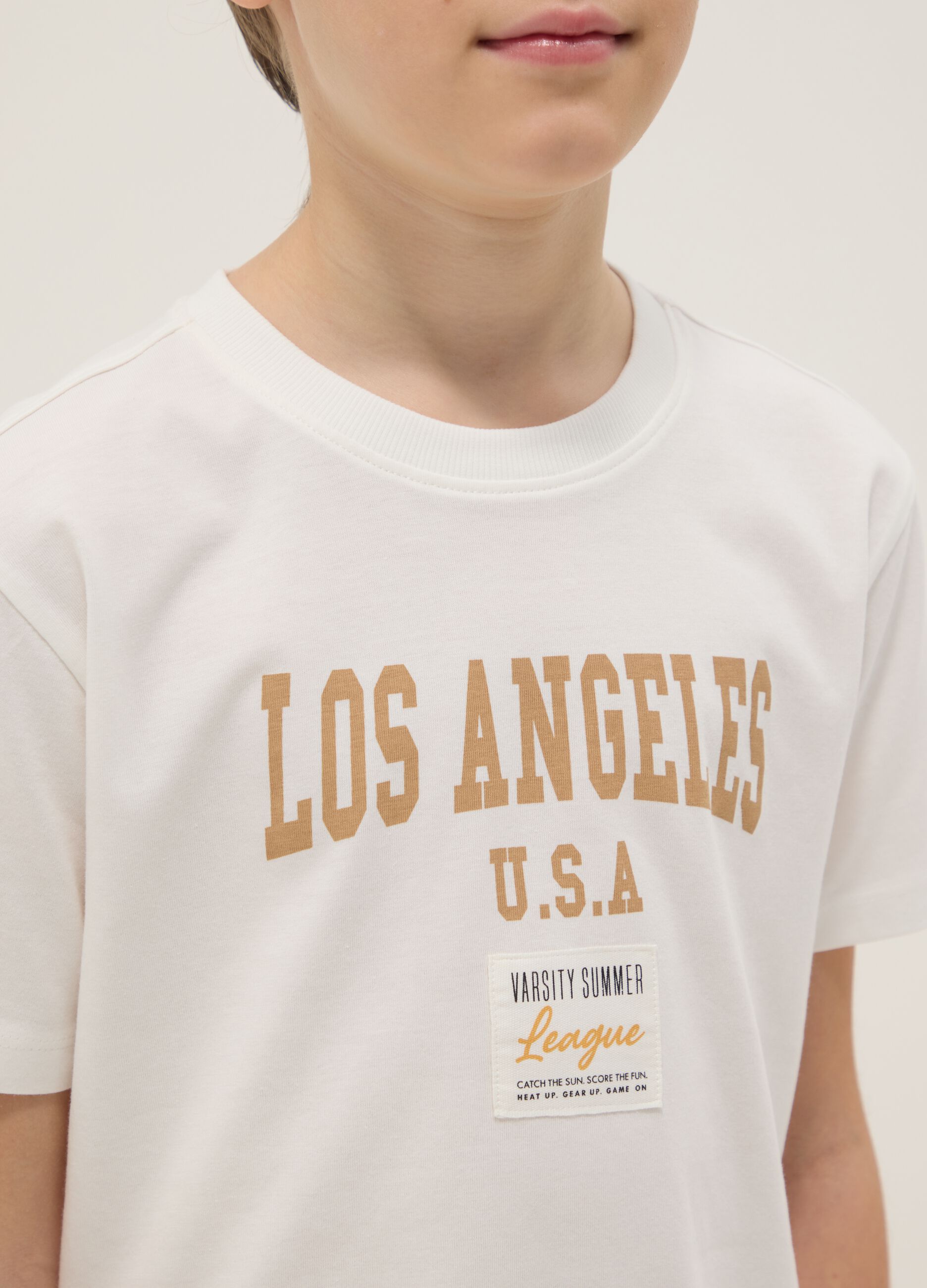 T-shirt in puro cotone bianca da ragazzo regular fit con stampa