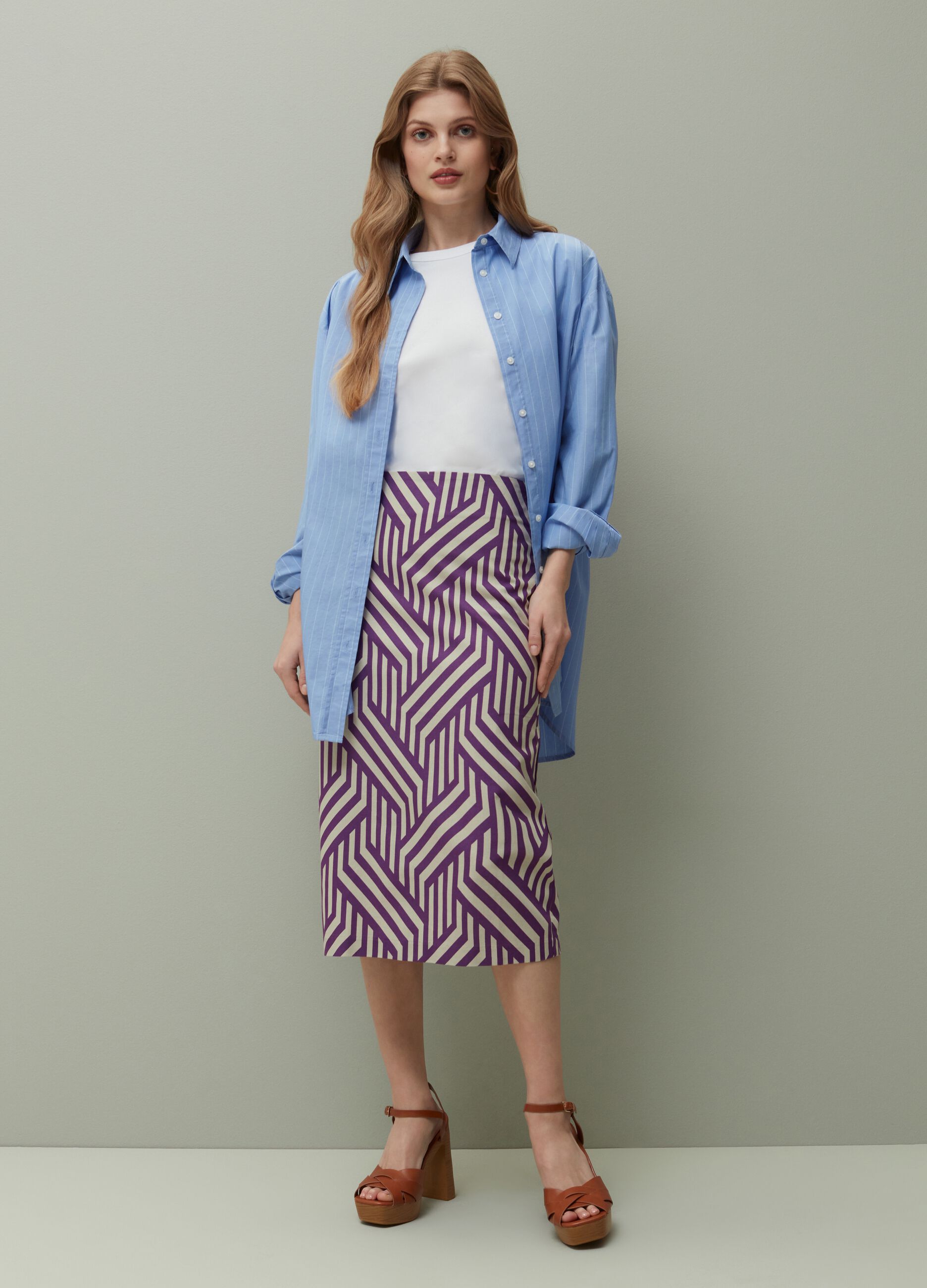 Twill pencil skirt with all-over print