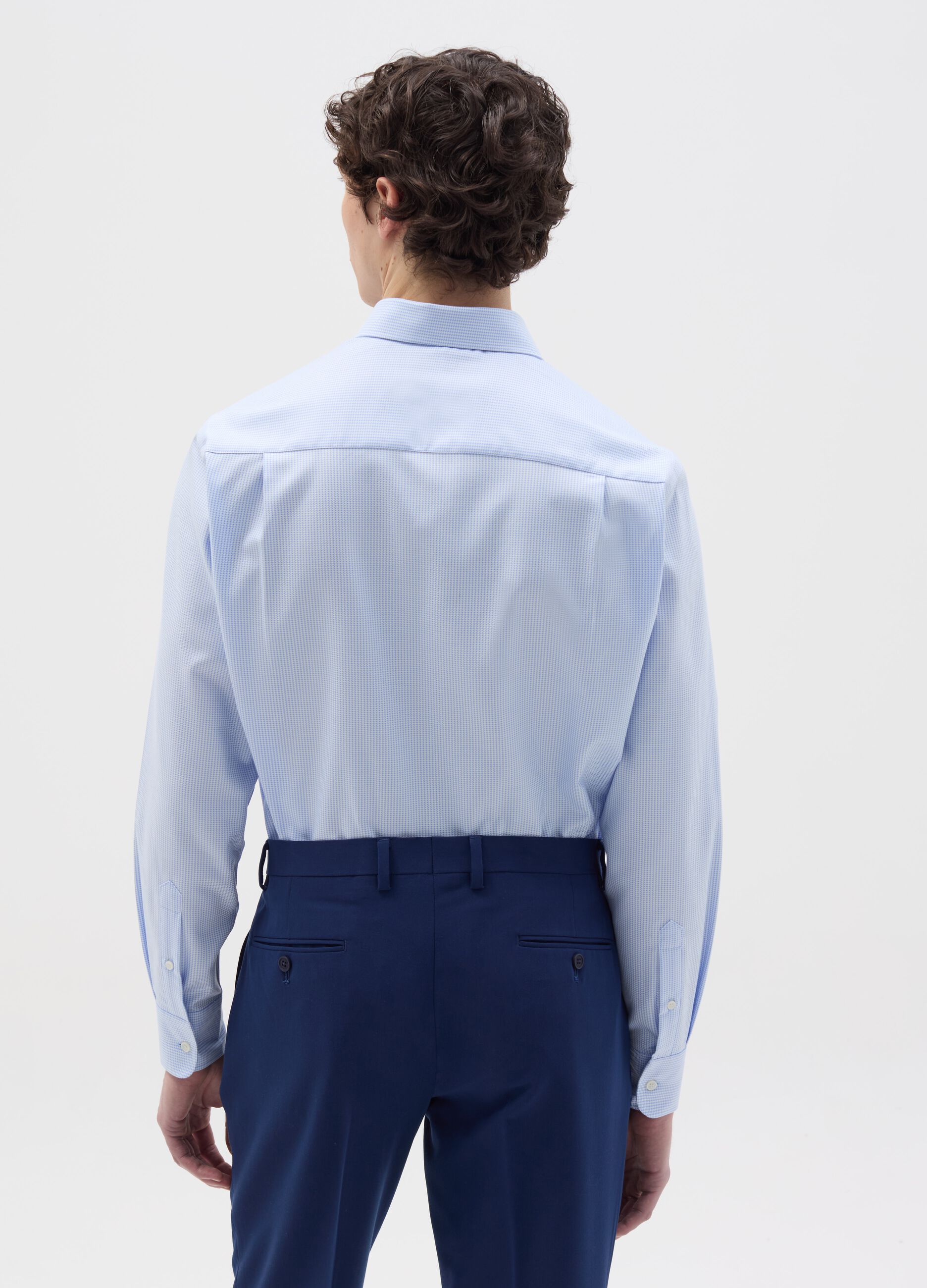 Regular-fit no-iron shirt with micro pattern