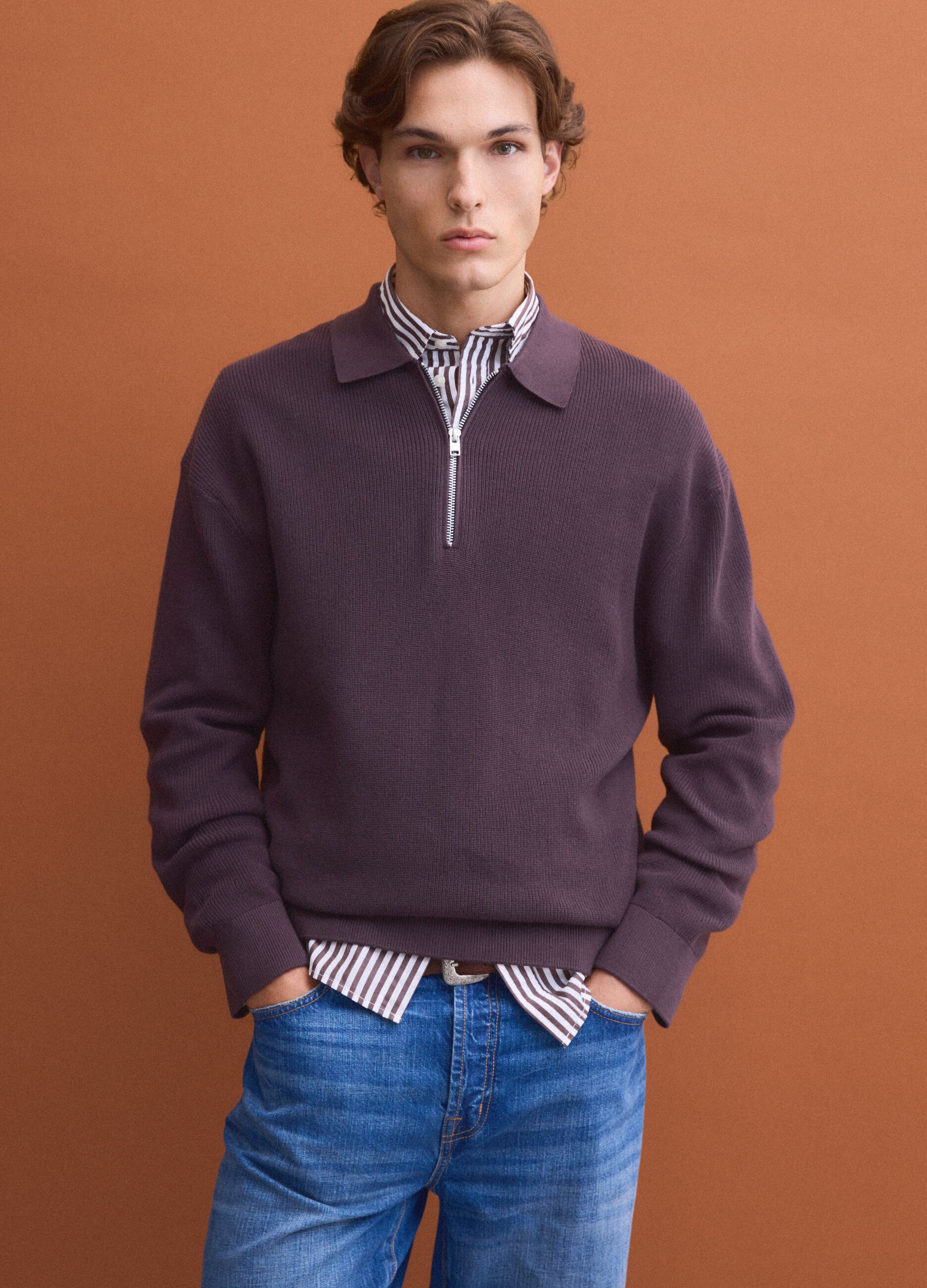 Polo marrone in puro cotone con zip e collo classico